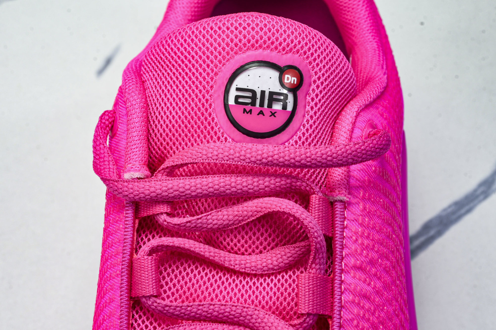 MAX 尺码36-46

纯原出品-Air Max Dn 2024全新气垫跑鞋 hv4861-602 Y