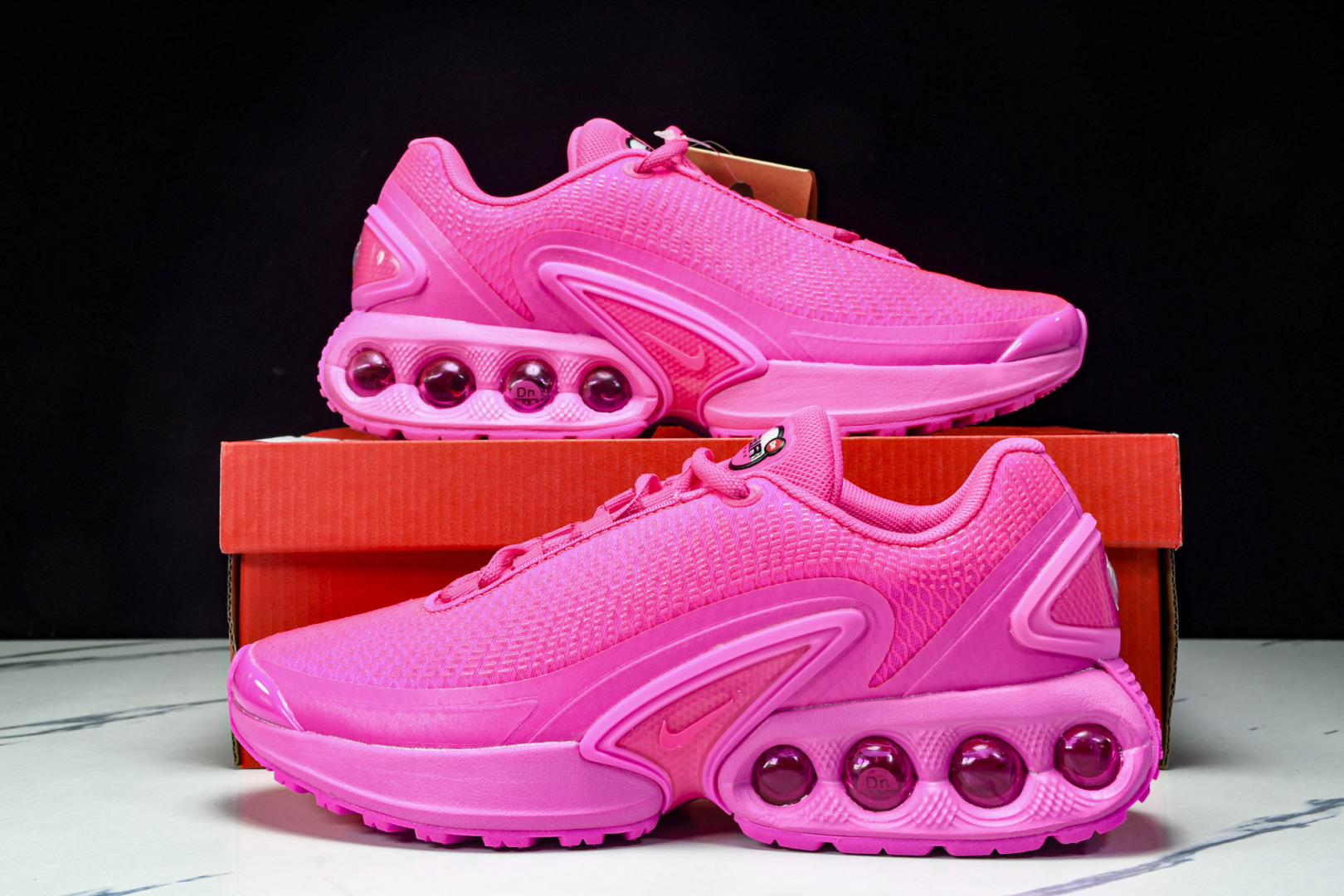 MAX 尺码36-46

纯原出品-Air Max Dn 2024全新气垫跑鞋 hv4861-602 Y