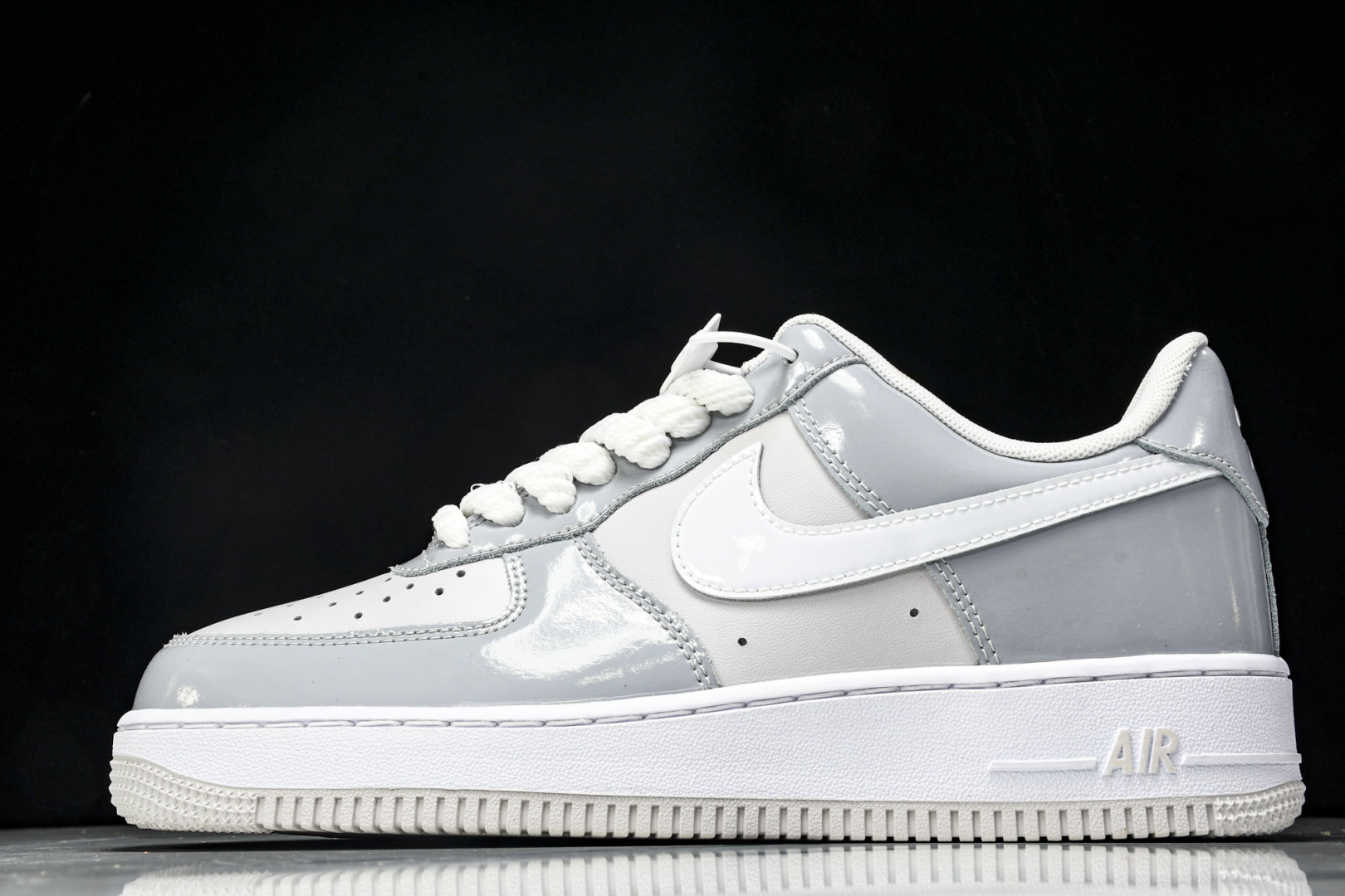 AF1空军 尺码36-45

纯原出品-Air Force 1'07 Low 空军一号低帮休闲板鞋 DV