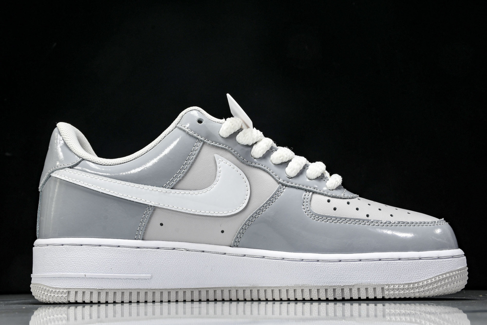 AF1空军 尺码36-45

纯原出品-Air Force 1'07 Low 空军一号低帮休闲板鞋 DV