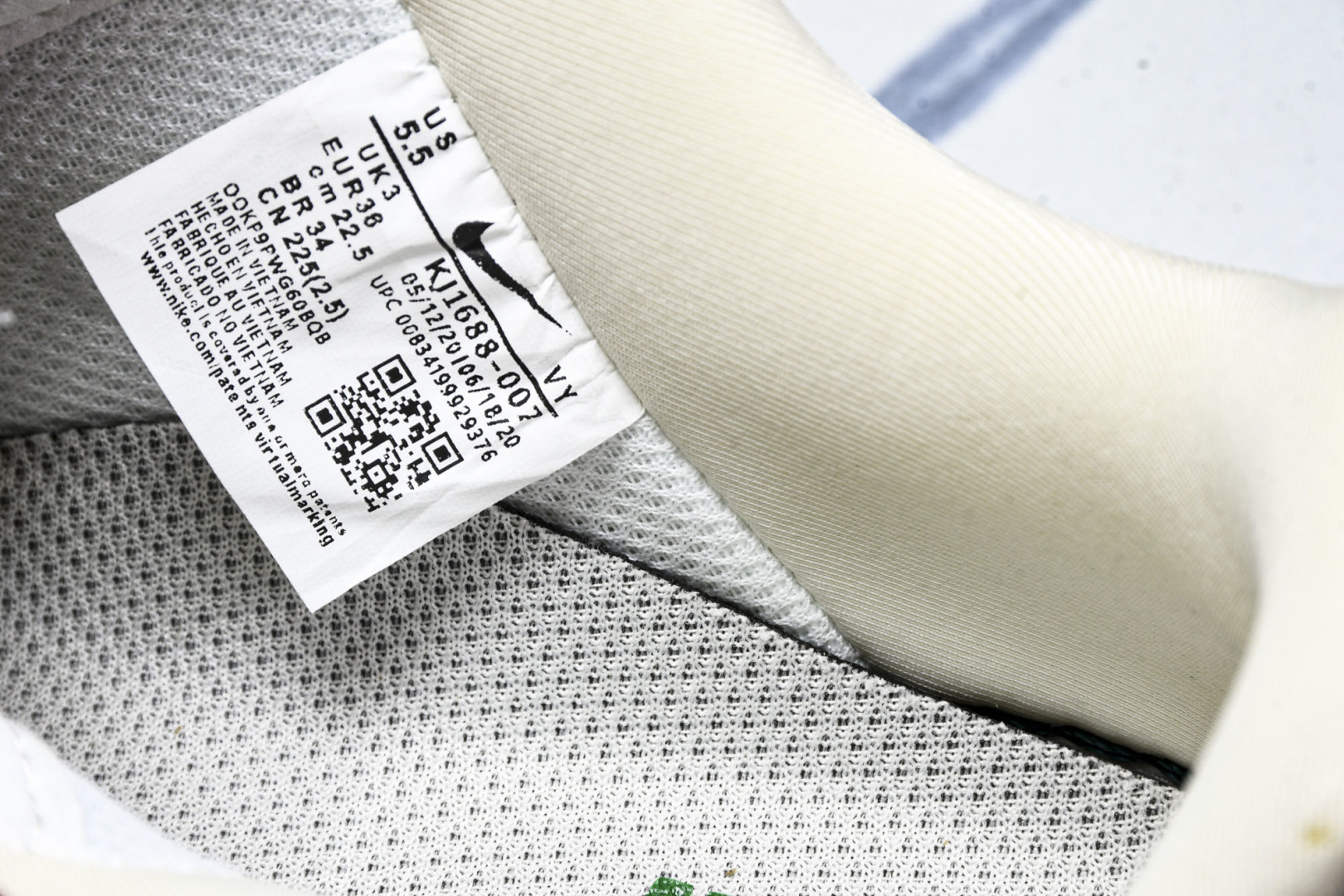AF1 空军 尺码36-45

纯原出品-Air Force 1'07 Low 联名 双拼绿蓝勾 空军一