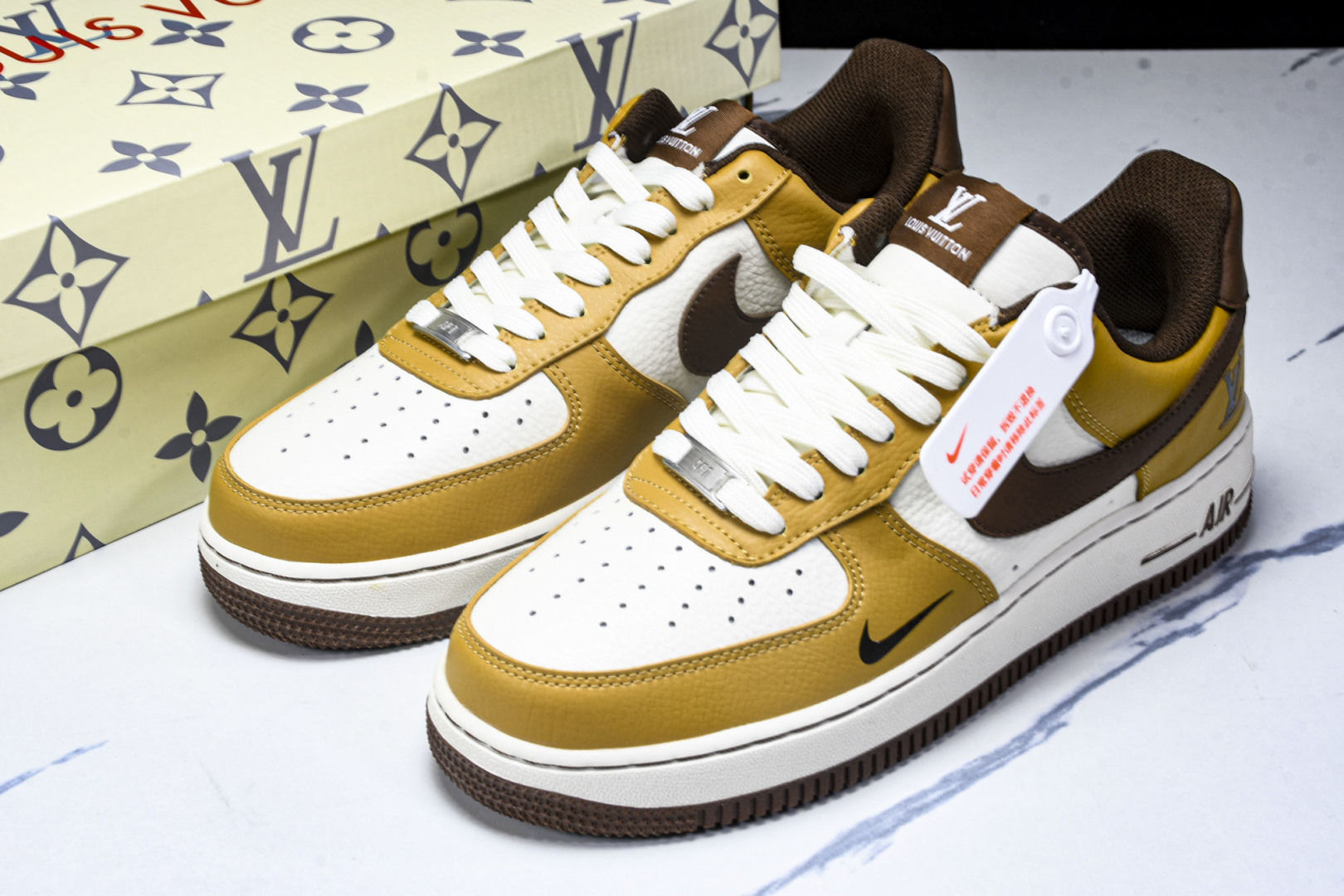 AF1 空军 尺码36-45

纯原出品-Air Force 1'07 Low LV联名 琥珀棕黄 空军