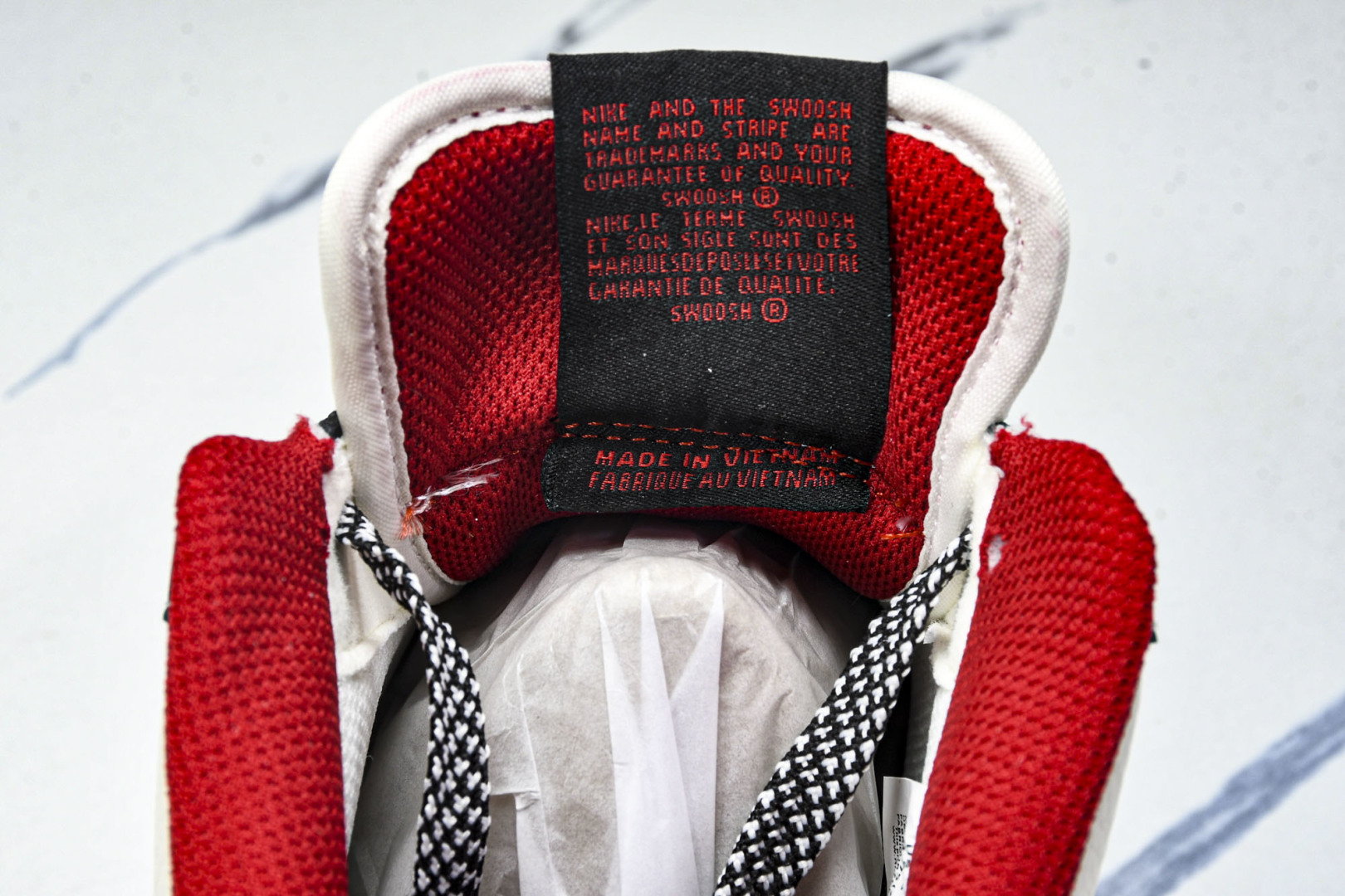 AF1 空军 尺码36-45

纯原出品-Air Force 1'07 Low LV联名 双拼黑红 空军