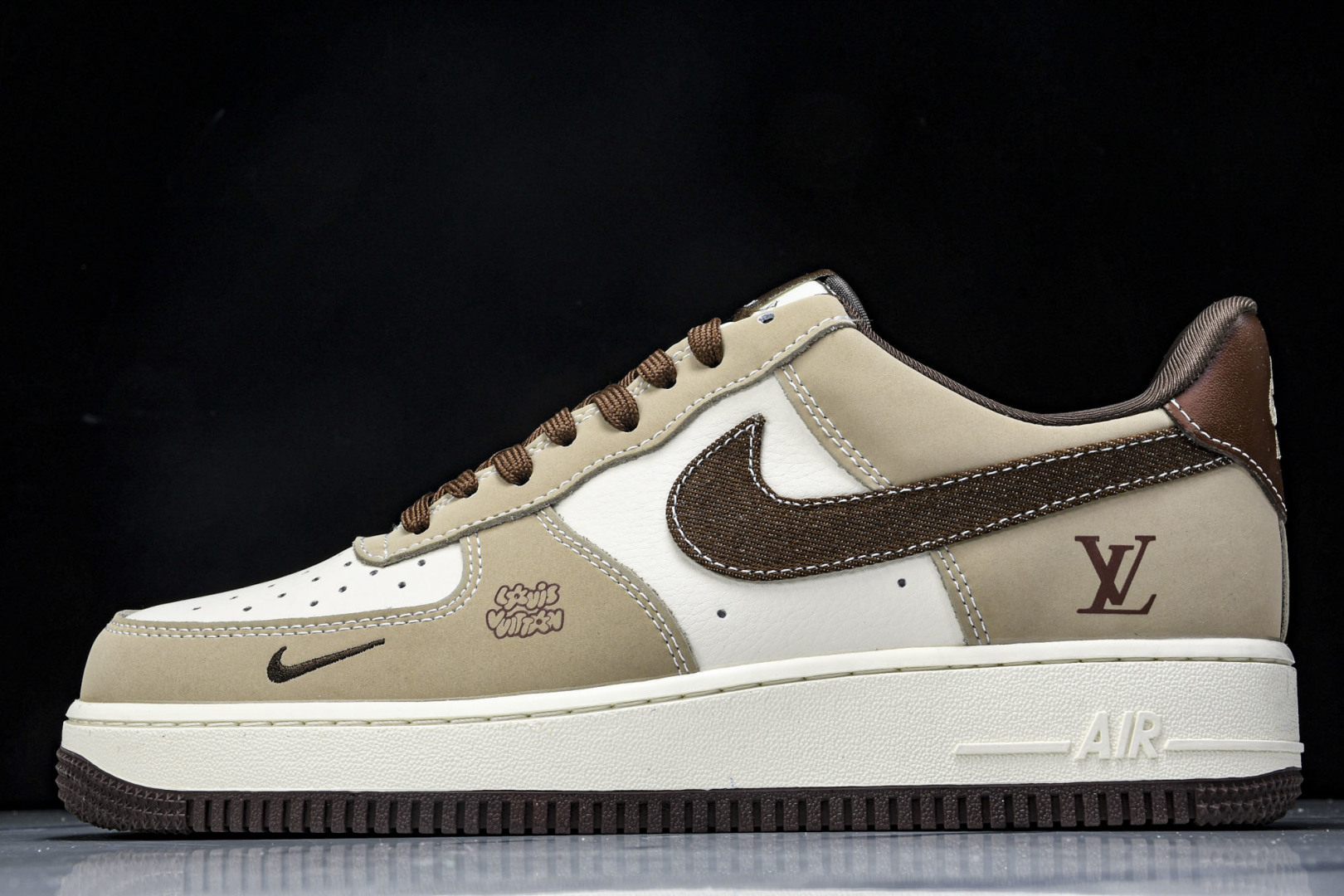 AF1 空军 尺码36-45

纯原出品-Air Force 1'07 Low LV联名 棕布勾 空军一