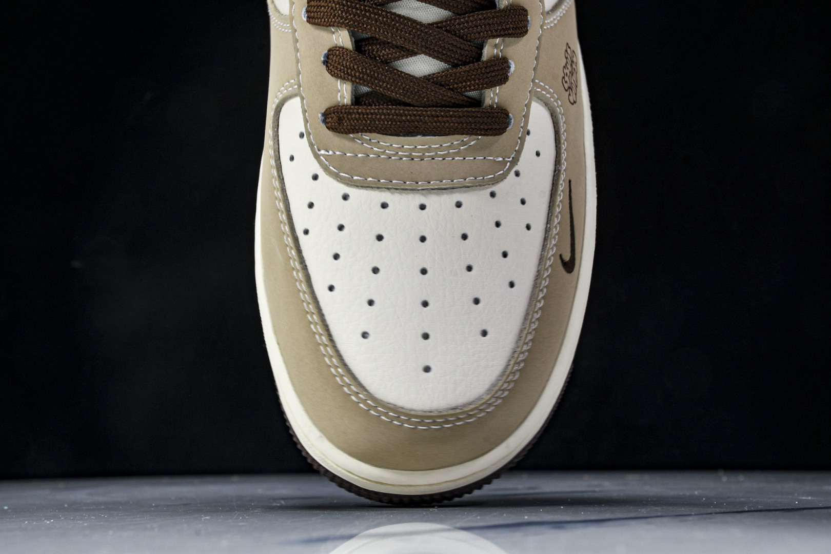 AF1 空军 尺码36-45

纯原出品-Air Force 1'07 Low LV联名 棕布勾 空军一