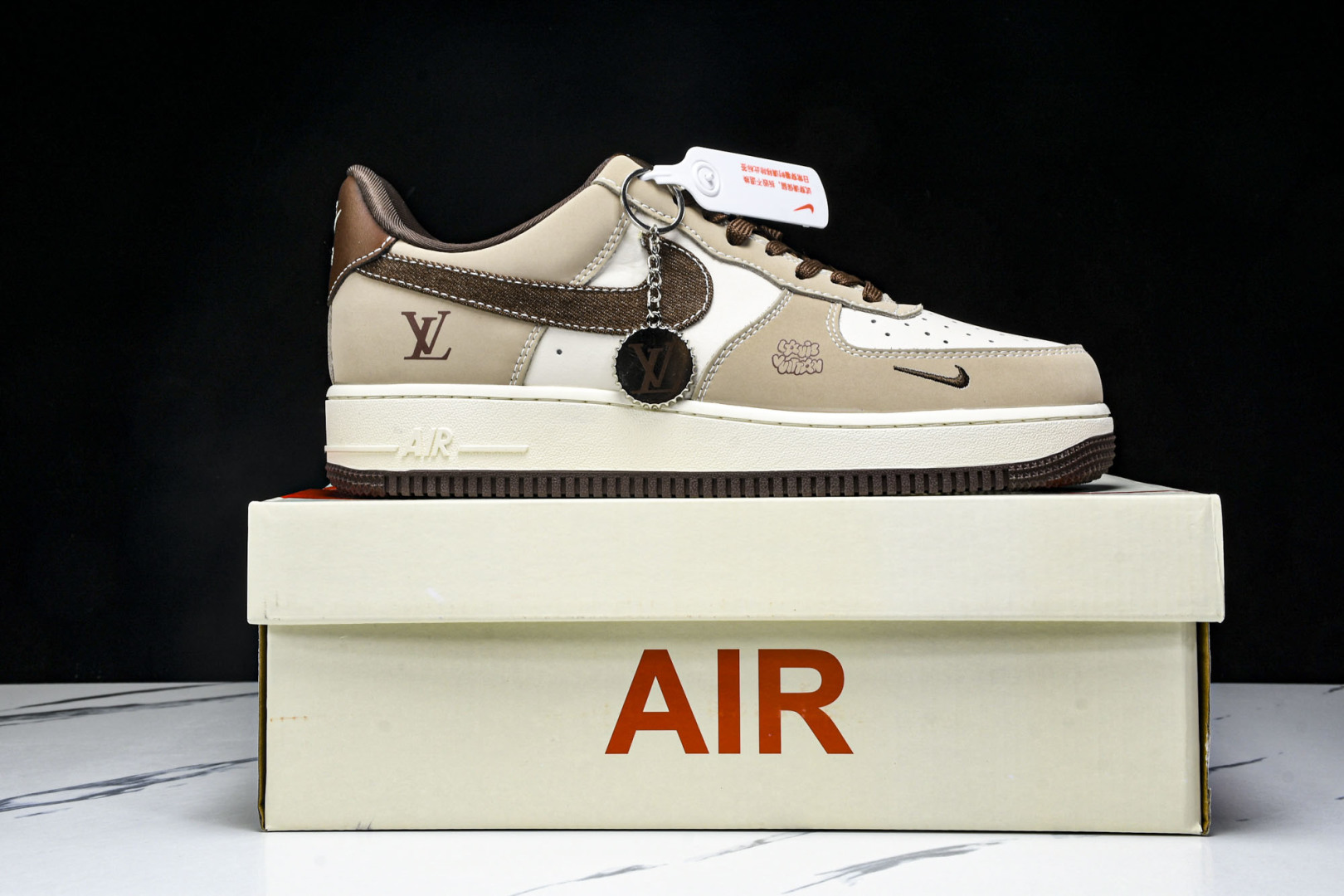 AF1 空军 尺码36-45

纯原出品-Air Force 1'07 Low LV联名 棕布勾 空军一