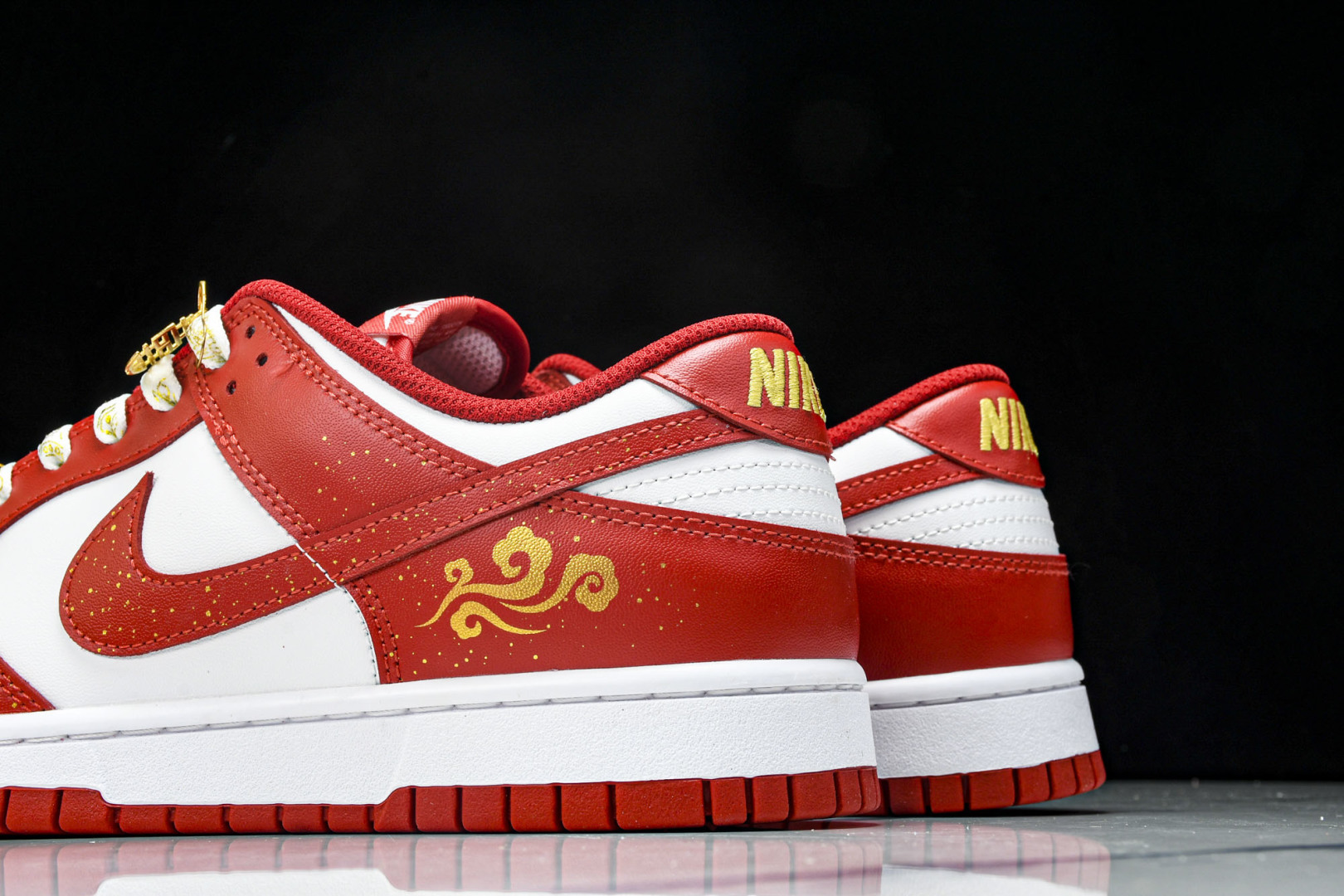 Dunk 尺码36-45

纯原出品-SB Dunk Low Just Do it 囍庆婚礼 周年高端定