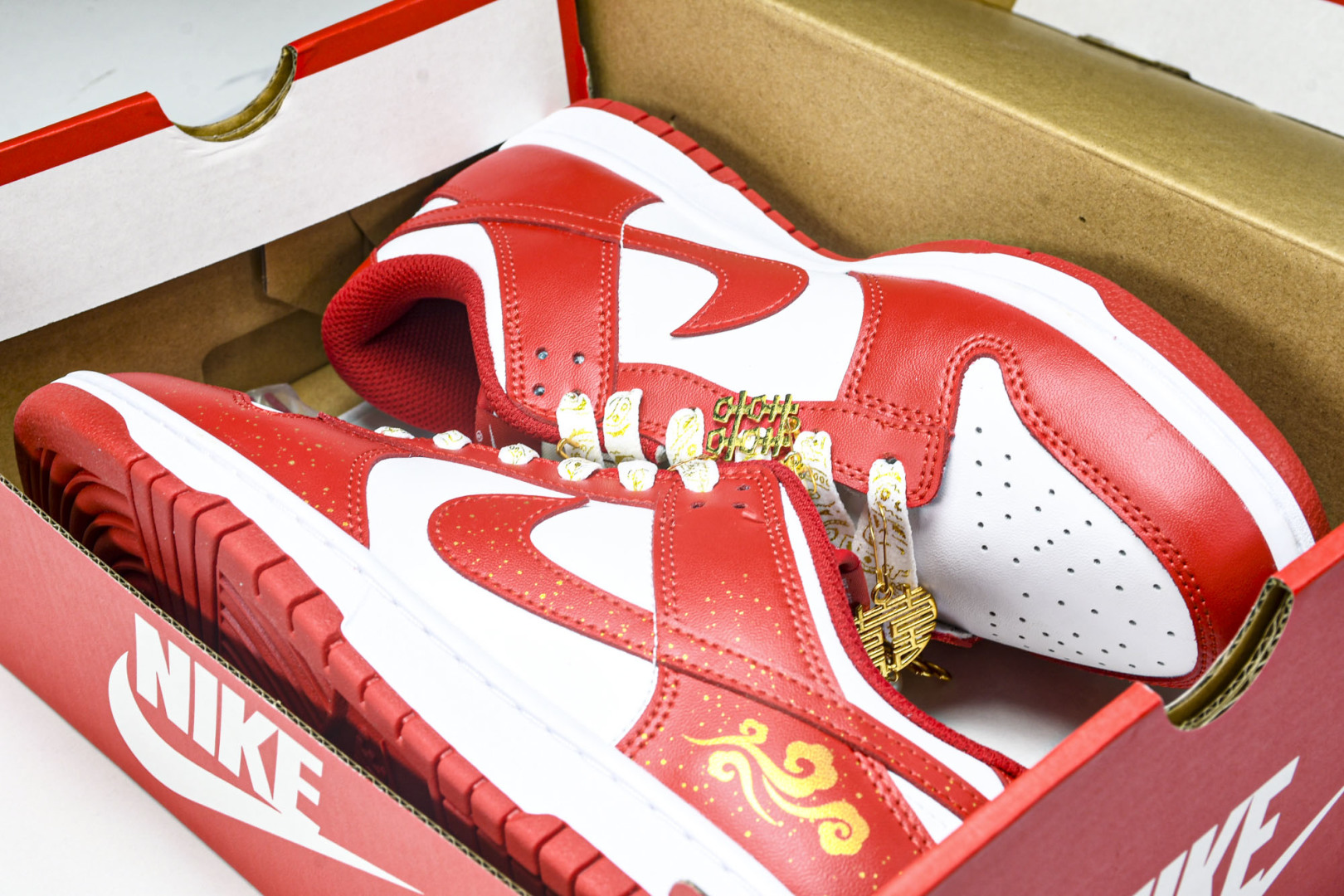 Dunk 尺码36-45

纯原出品-SB Dunk Low Just Do it 囍庆婚礼 周年高端定
