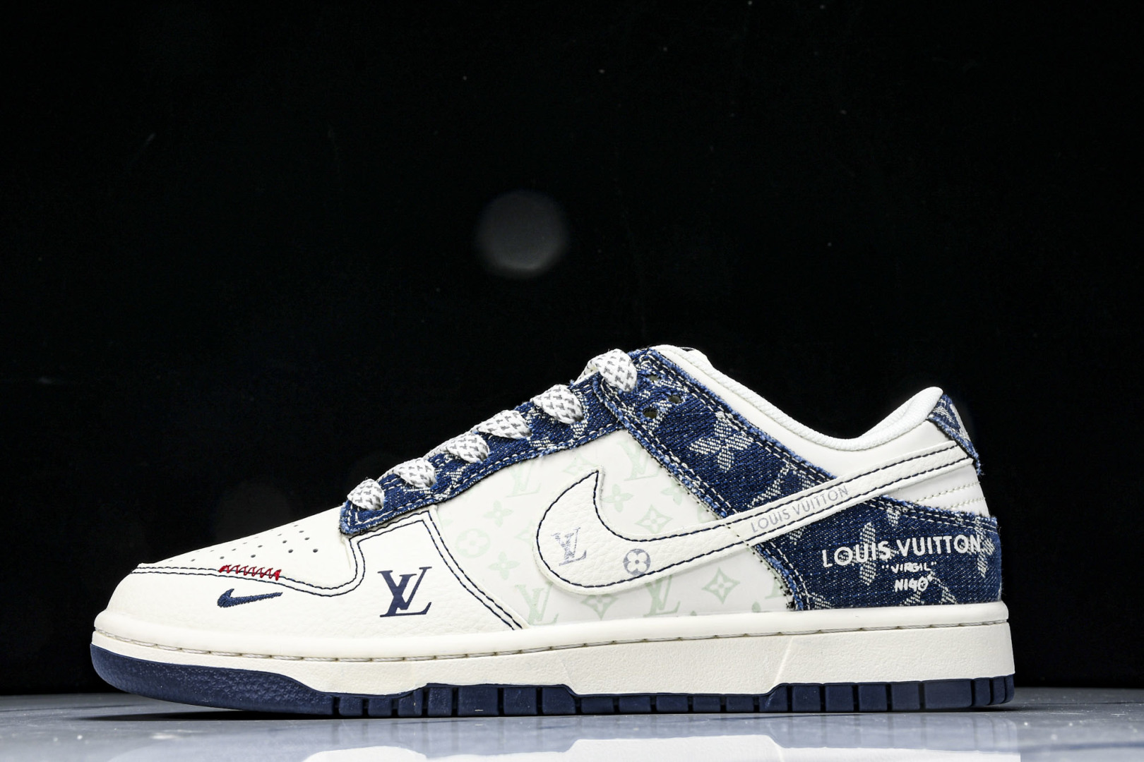Dunk 尺码36-45

纯原出品-SB Dunk Low LV联名 蓝白勾 周年高端定制 低帮休闲板