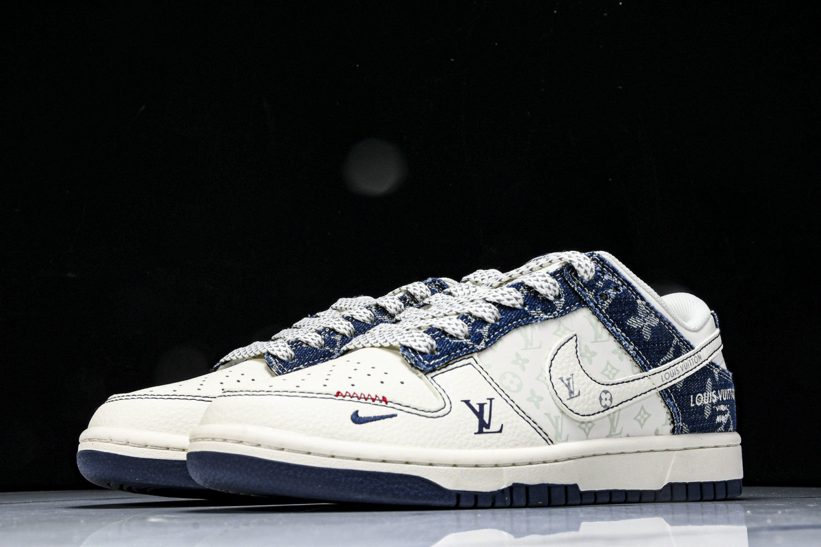 Dunk 尺码36-45

纯原出品-SB Dunk Low LV联名 蓝白勾 周年高端定制 低帮休闲板
