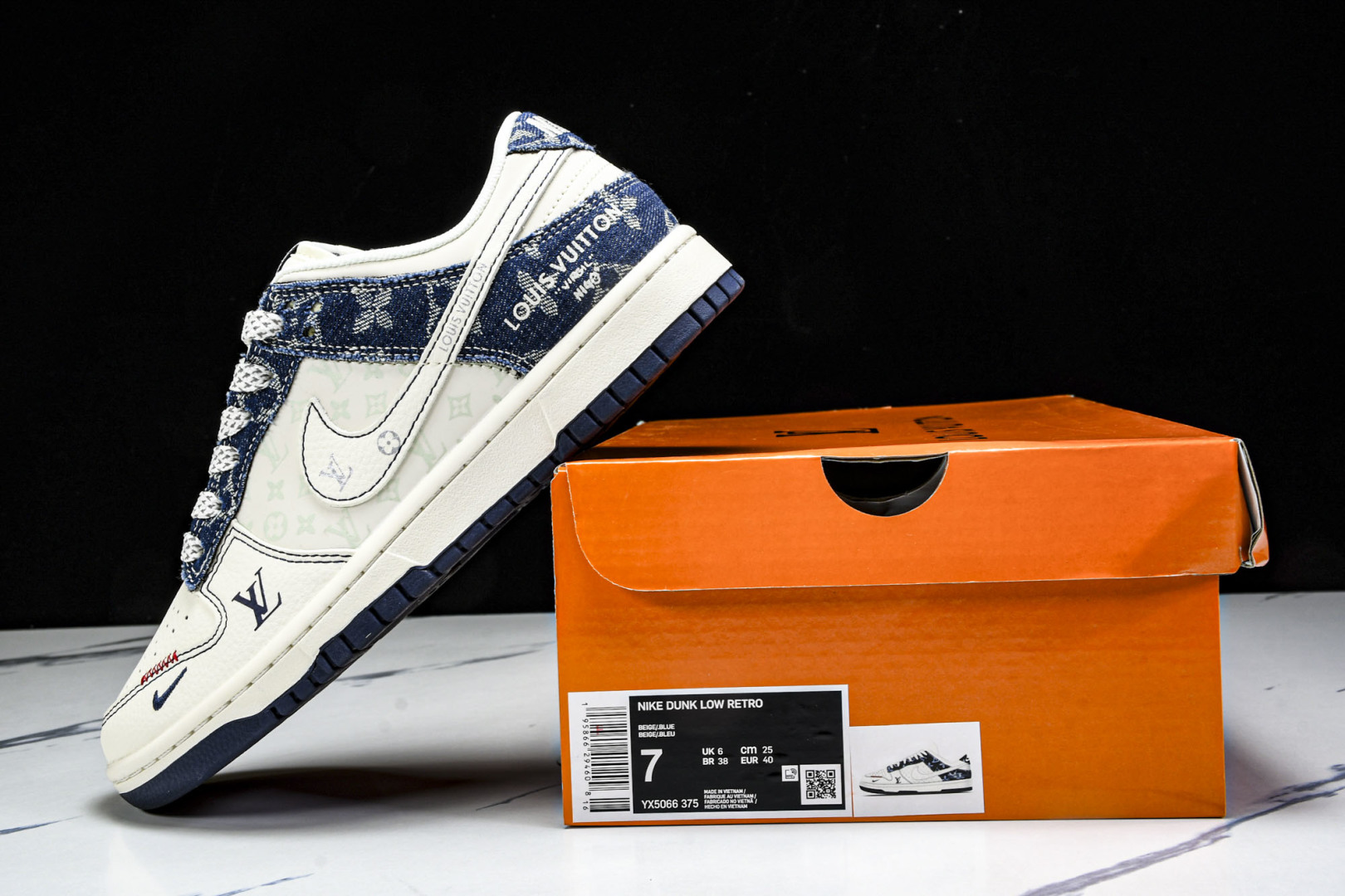 Dunk 尺码36-45

纯原出品-SB Dunk Low LV联名 蓝白勾 周年高端定制 低帮休闲板