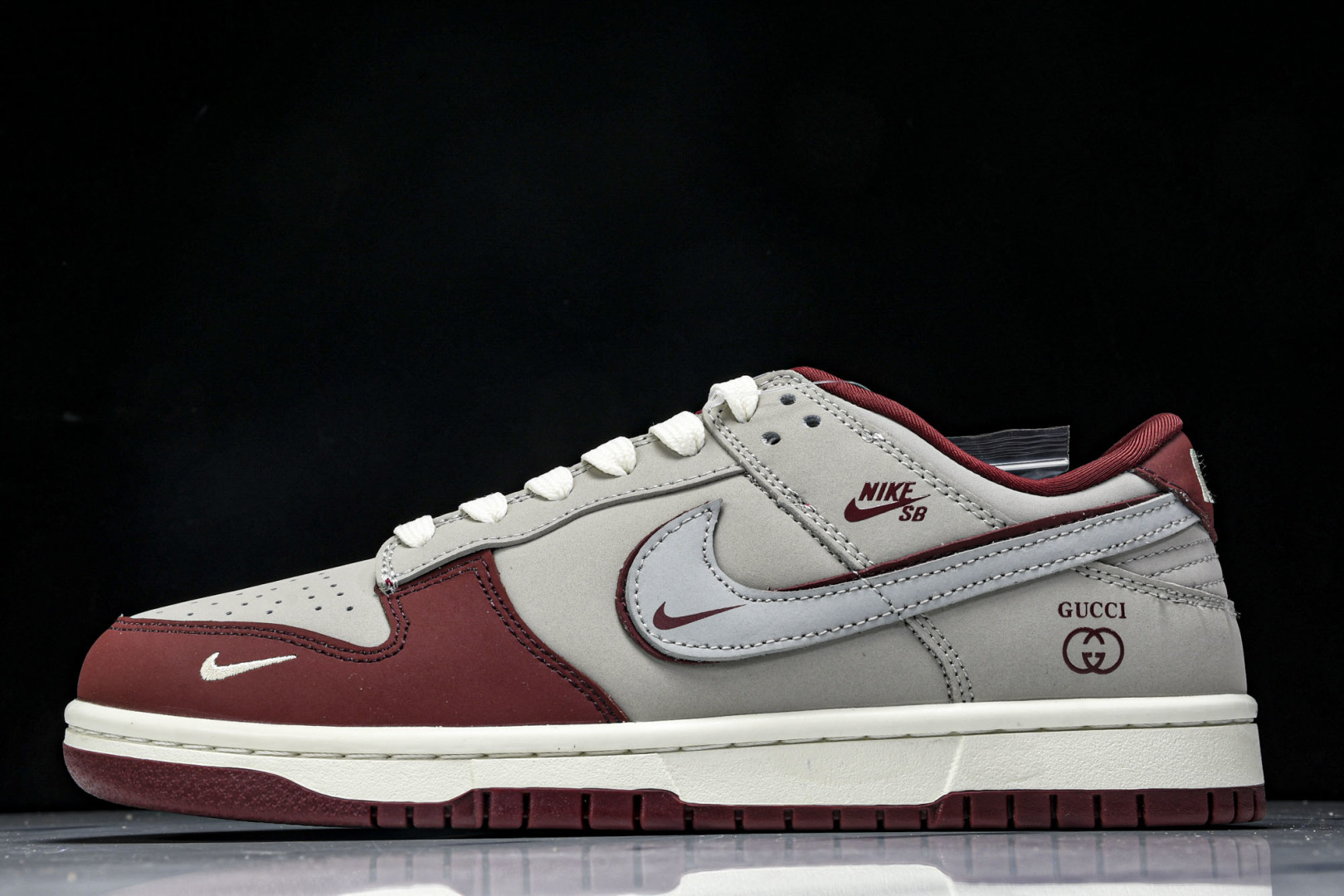 Dunk 尺码36-45

纯原出品-SB Dunk Low 古驰联名 雾灰殷红 周年高端定制 低帮休闲