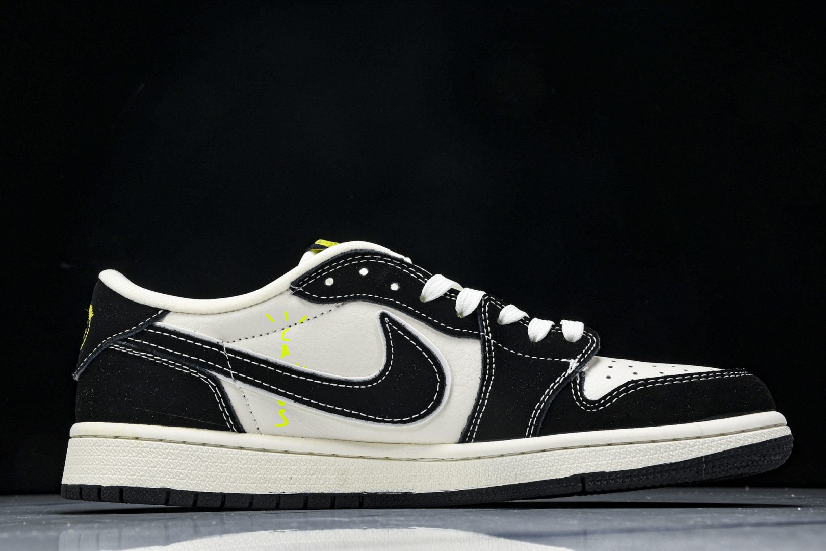 AJ1 倒钩 尺码36-45

纯原出品-Travis Scott x Fragment Design 