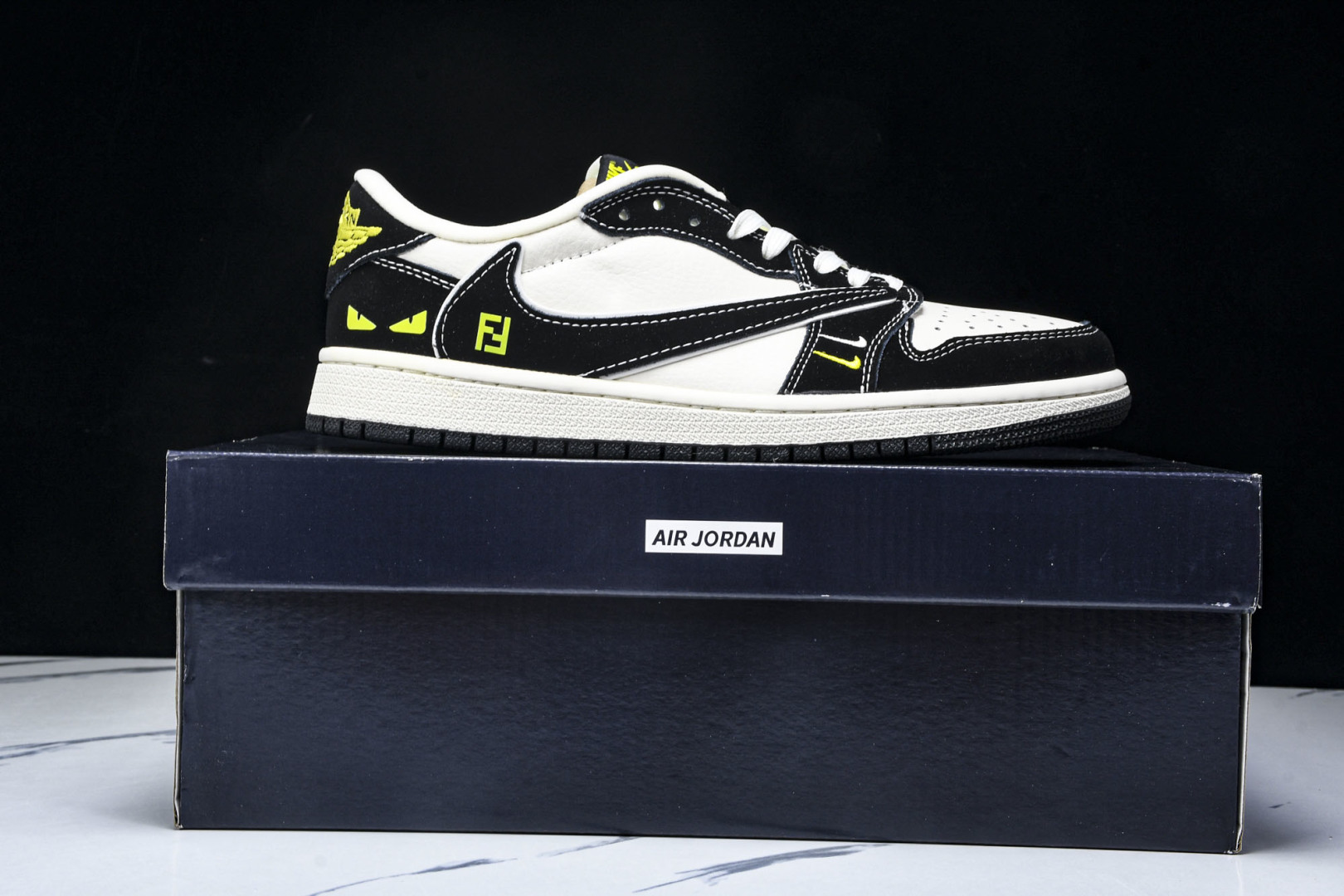 AJ1 倒钩 尺码36-45

纯原出品-Travis Scott x Fragment Design 