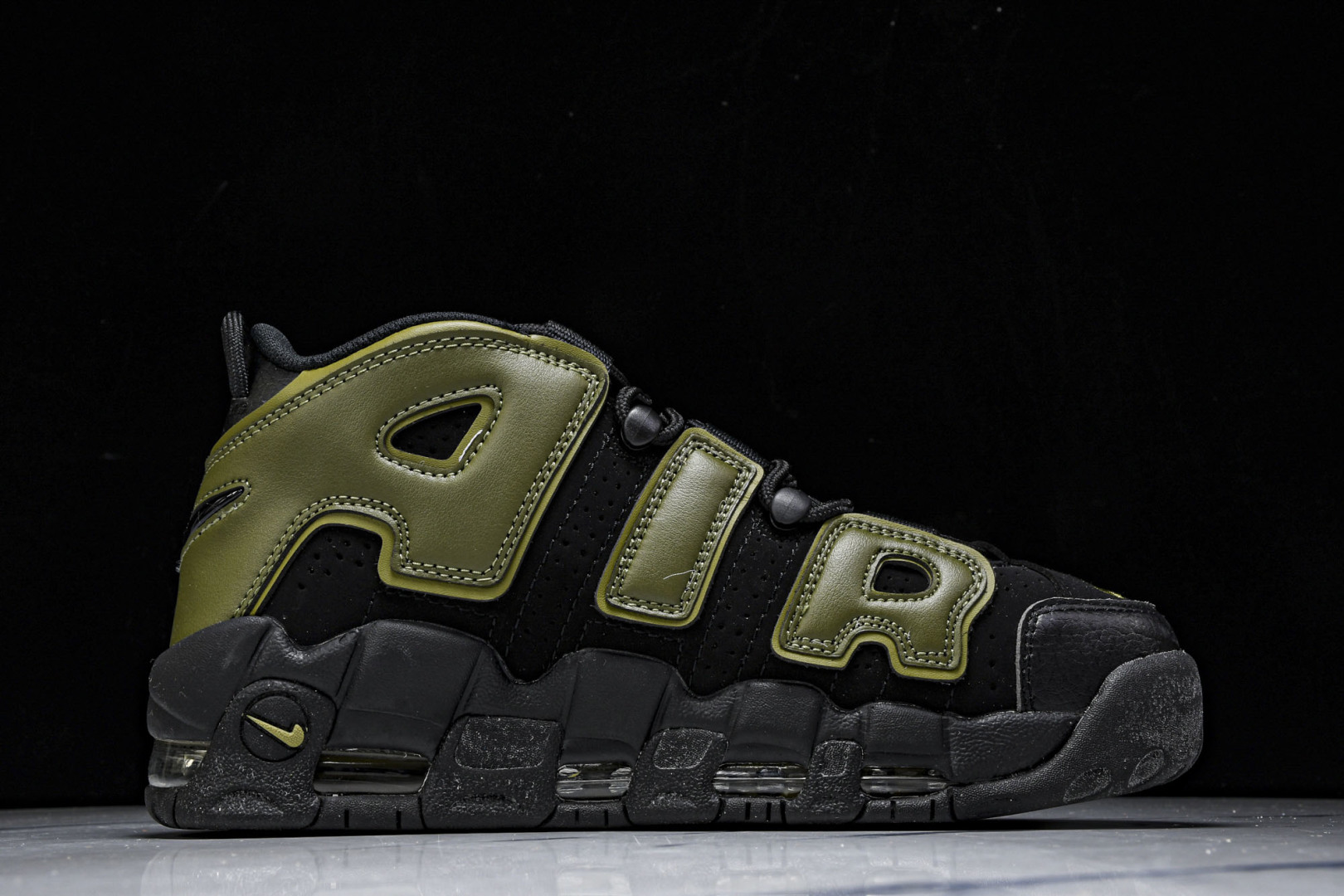  NK Air More Uptempo '96(GS) 大Air皮蓬 黑军绿 DH8011 001 尺