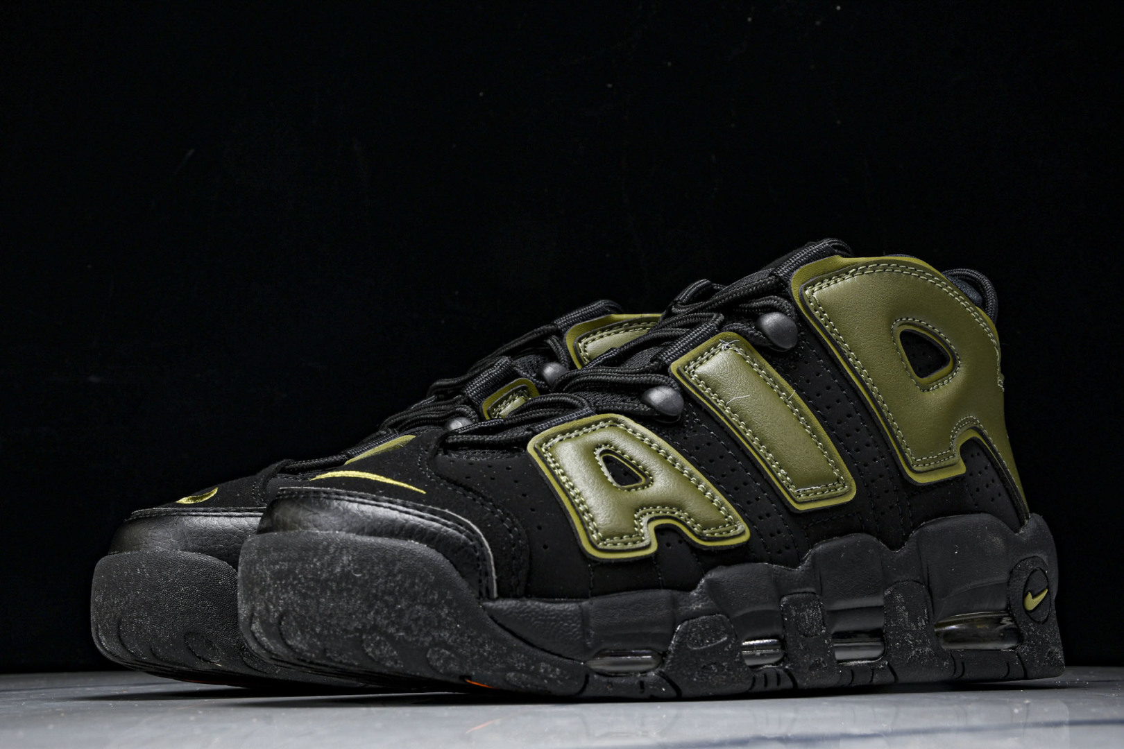  NK Air More Uptempo '96(GS) 大Air皮蓬 黑军绿 DH8011 001 尺
