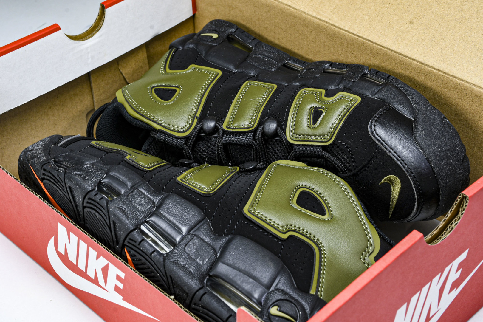  NK Air More Uptempo '96(GS) 大Air皮蓬 黑军绿 DH8011 001 尺