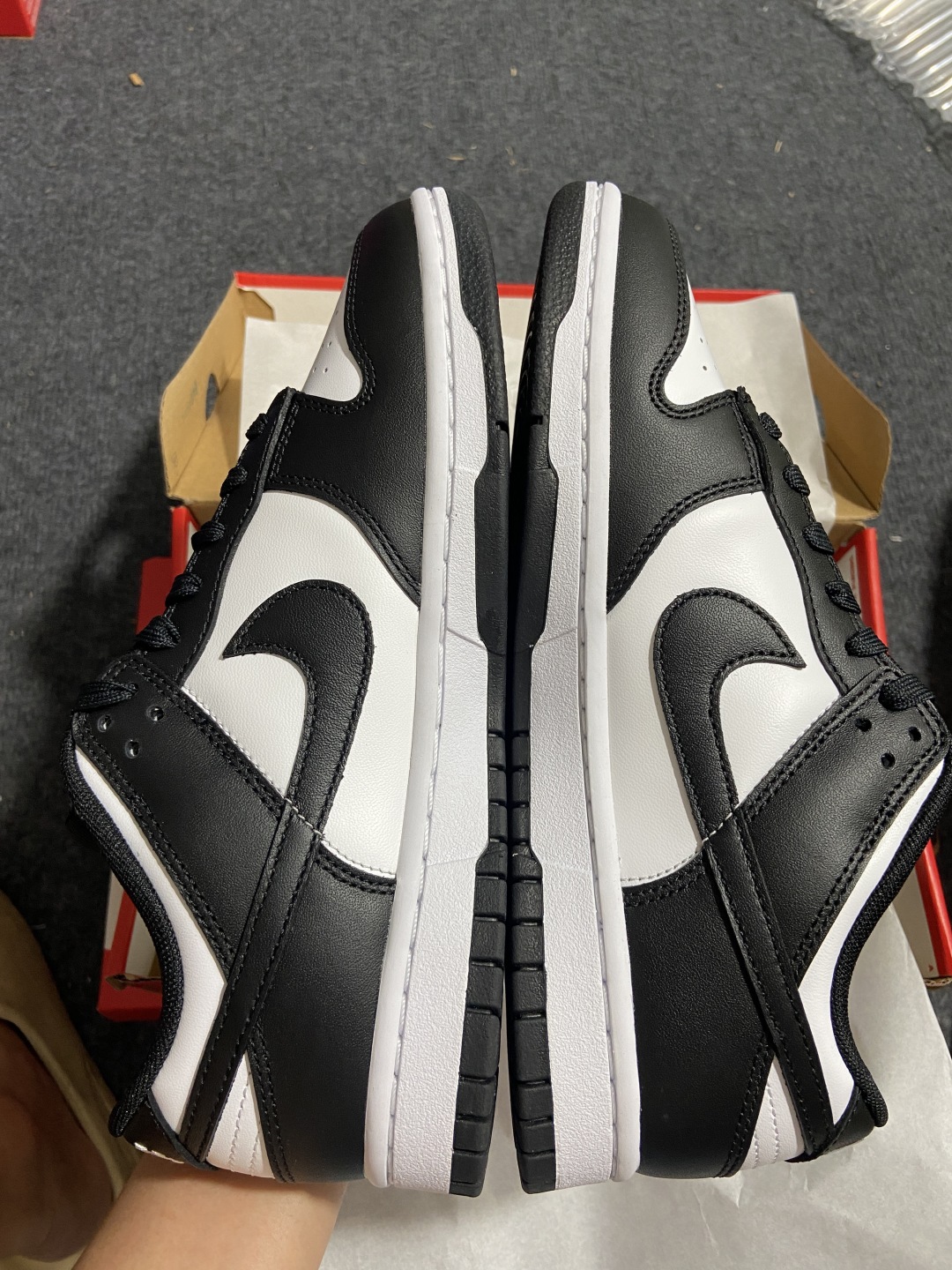 Dunk 尺码36-47.5

纯原出品-Dunk Low Retro “Black” 黑白 熊猫 DD