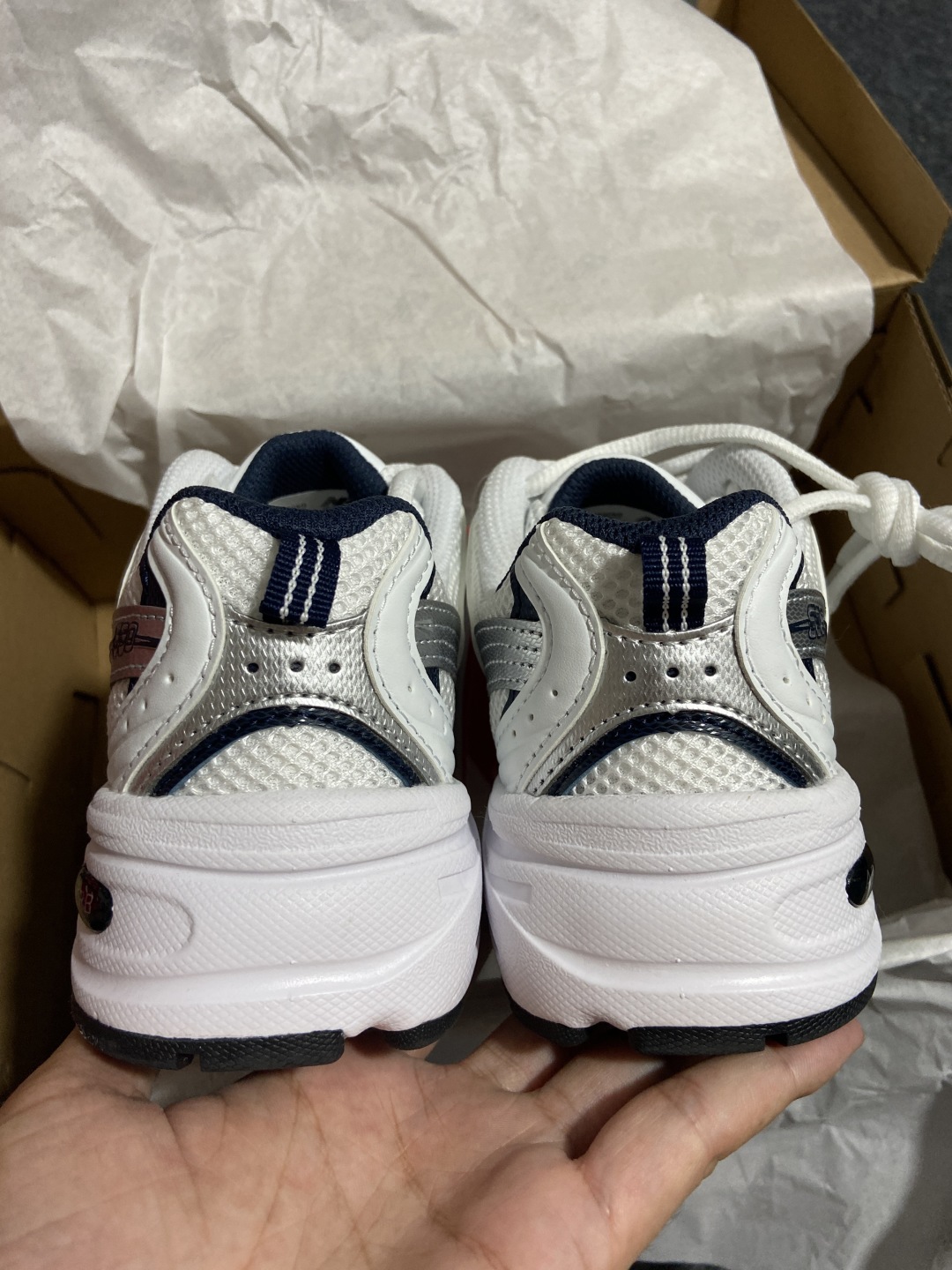   New Balance 530 MR530SG 尺寸 36 37 37.5 38 38.5 39.5