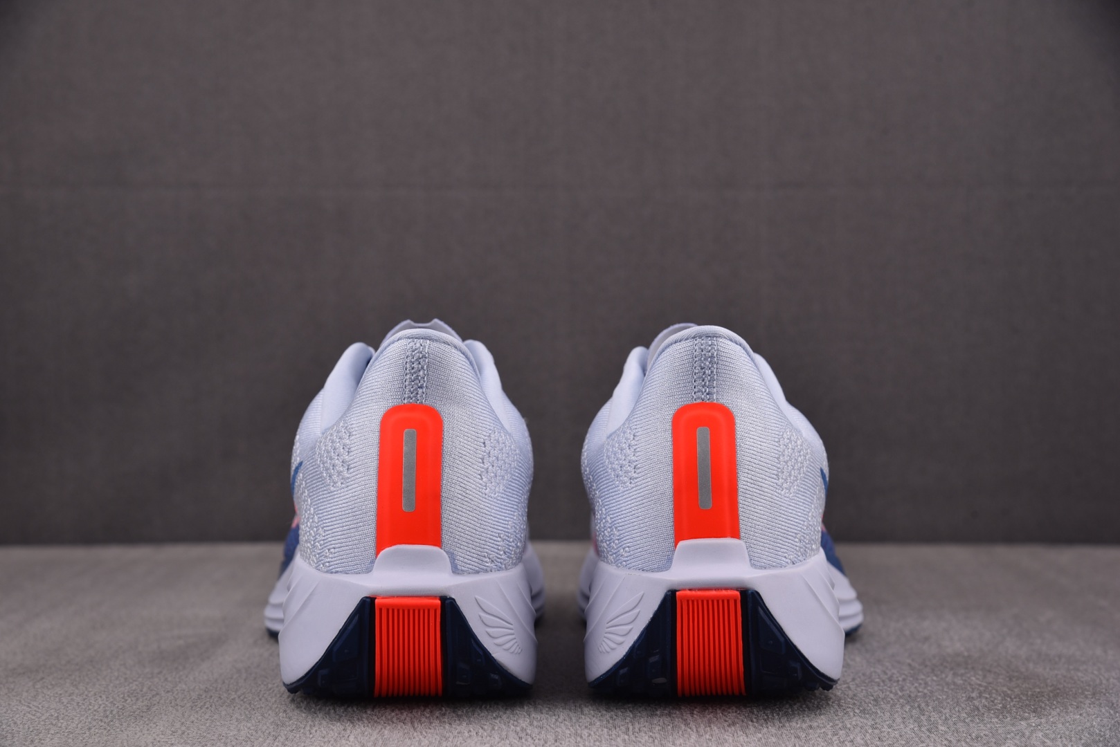 Zoom 尺码39-46

纯原出品-Pegasus Plus Ghost Blue Void Brig