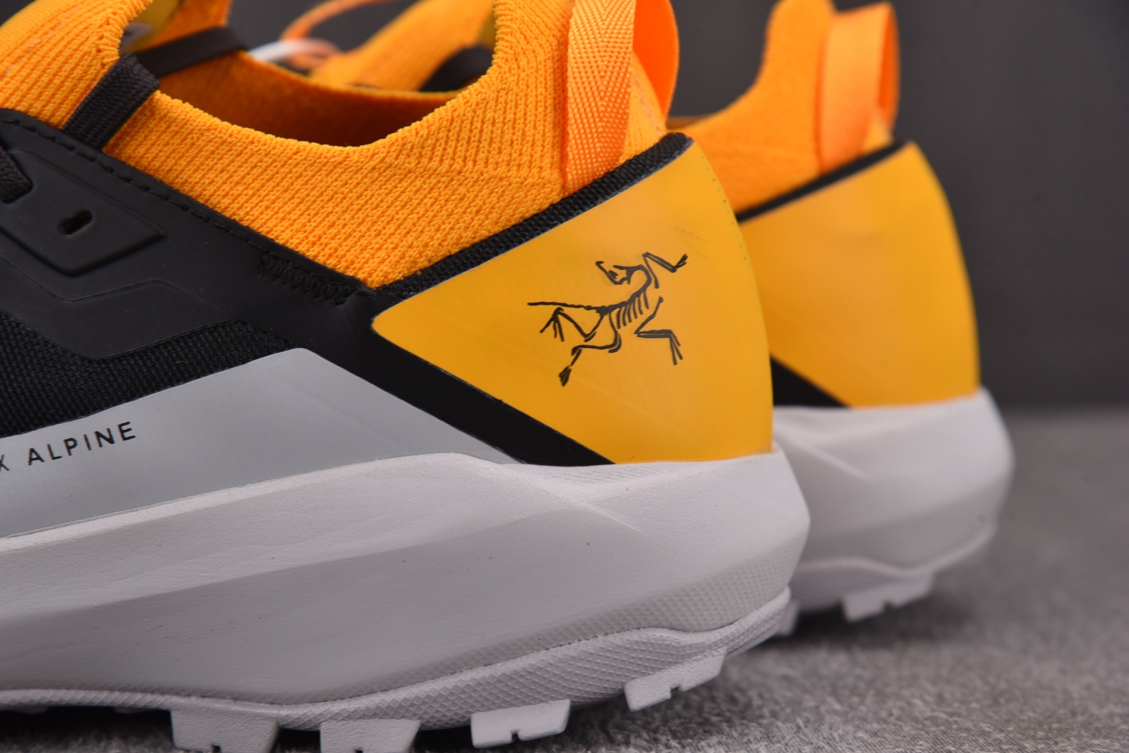 始祖鸟 尺码38-45

纯原出品-Arcteryx Vertex Alpine 黑黄灰 YZ024
尺