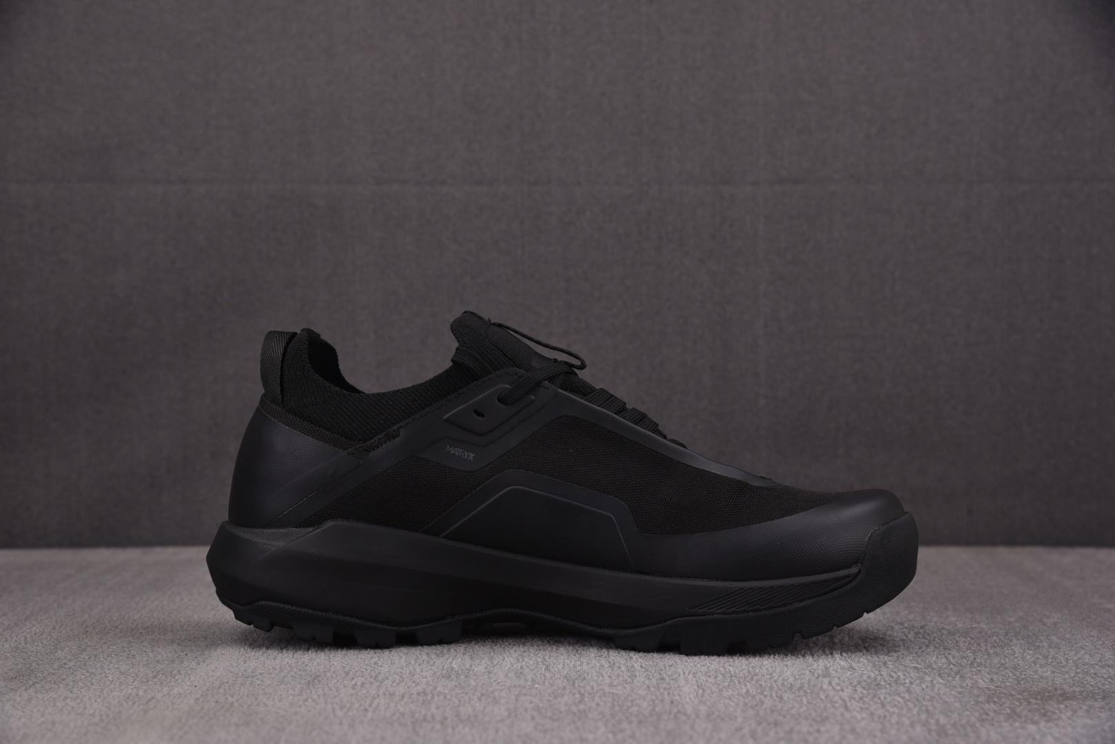 始祖鸟 尺码38-45

纯原出品-Arcteryx Vertex Alpine 黑色银标 YZ024
