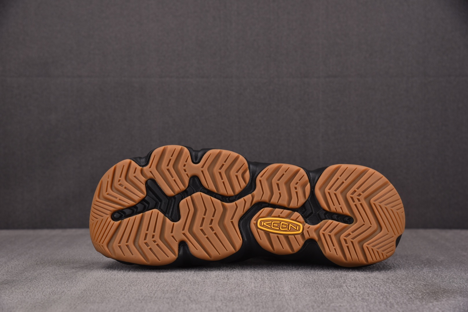 恩科 尺码36-44

纯原版出品-KKeen HyPerPort H2 黑棕  YZ039
尺码：36