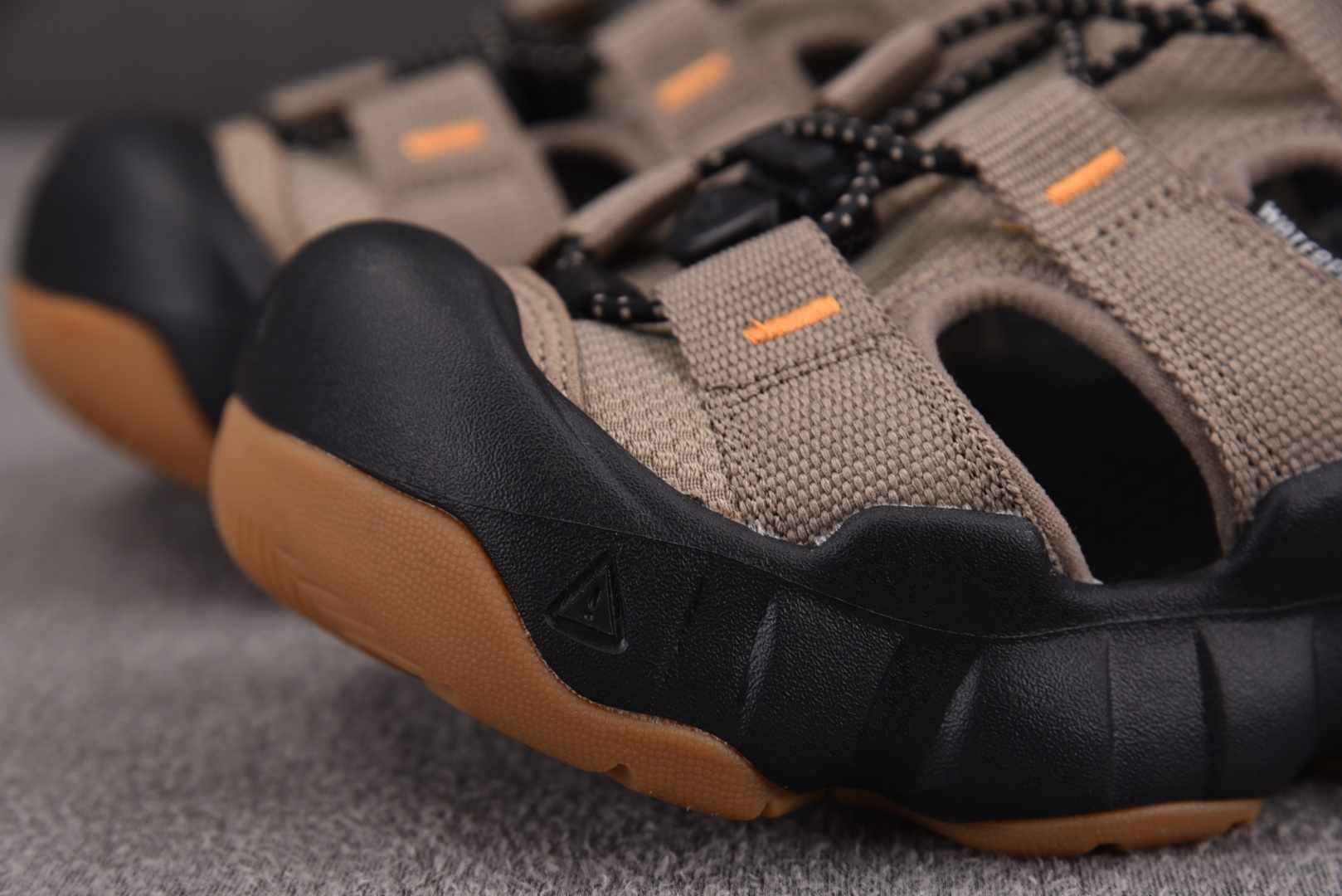 恩科 尺码36-44

纯原版出品-KKeen HyPerPort H2 黑棕  YZ039
尺码：36