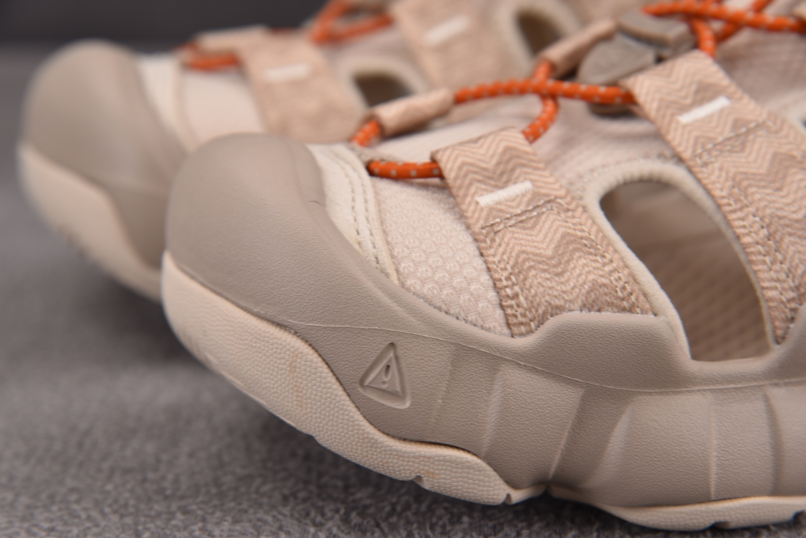 恩科 尺码36-44

纯原版出品-Keen HyPerPort H2 灰褐色  YZ039
尺码：36