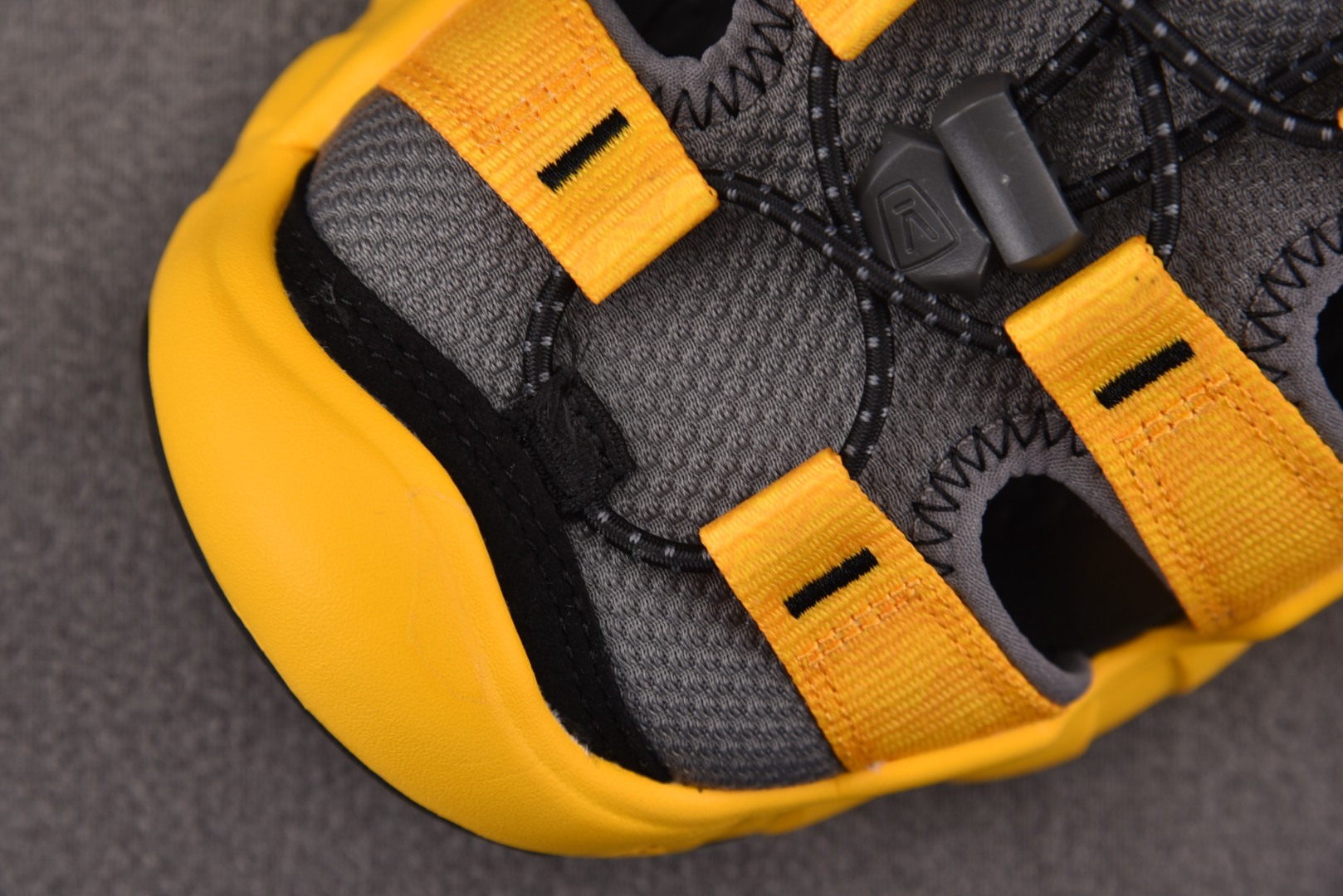 恩科 尺码36-44

纯原版出品-Keen HyPerPort H2 灰黄  YZ039
尺码：36 