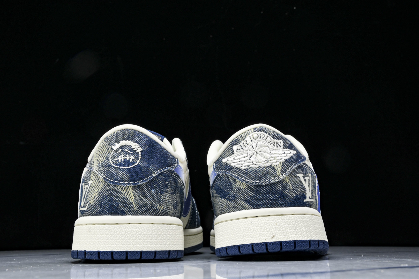 AJ low 尺码36-45

纯原版出品-Travis Scott x Fragment Design
