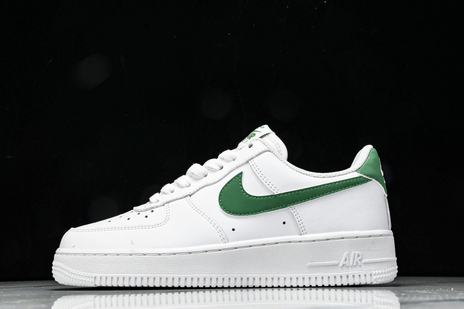 AF1 空军 尺码36-45

纯原版出品-Air Force 1'07 Low 空军一号低帮休闲板鞋 