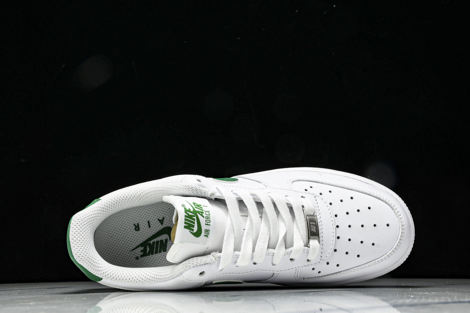 AF1 空军 尺码36-45

纯原版出品-Air Force 1'07 Low 空军一号低帮休闲板鞋 