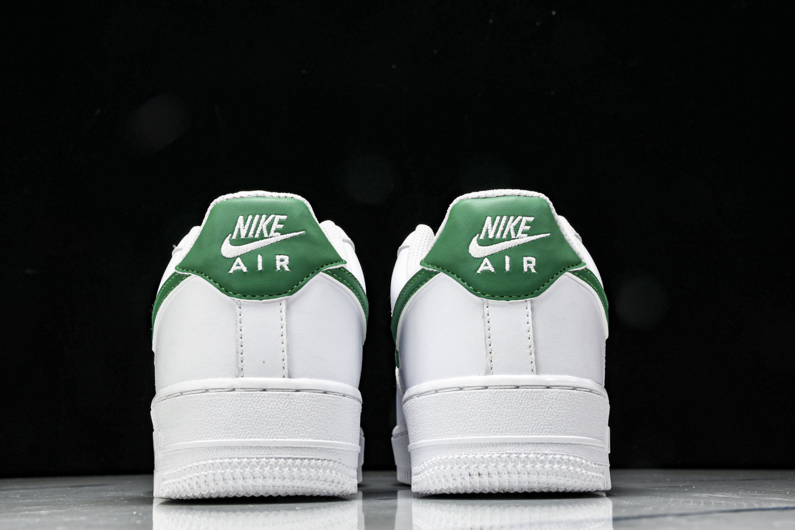 AF1 空军 尺码36-45

纯原版出品-Air Force 1'07 Low 空军一号低帮休闲板鞋 