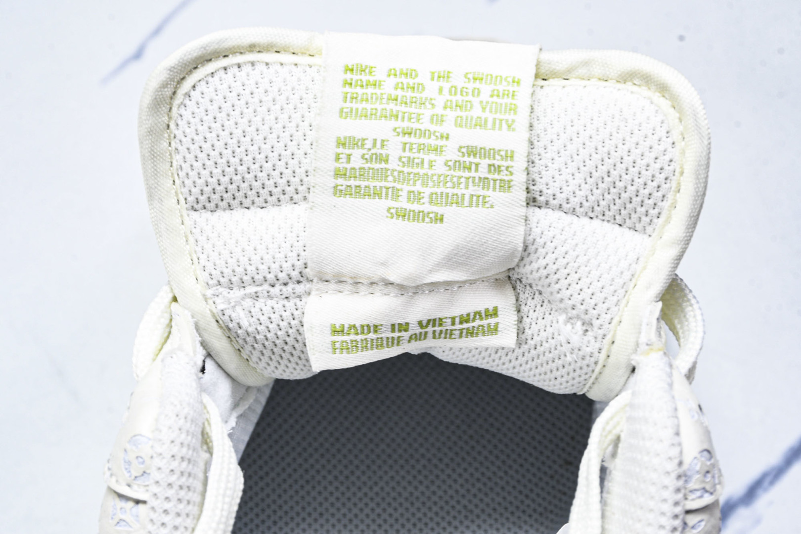 AF1 空军 尺码36-45

纯原版出品-Air Force 1'07 Low LV联名 白绿 空军一