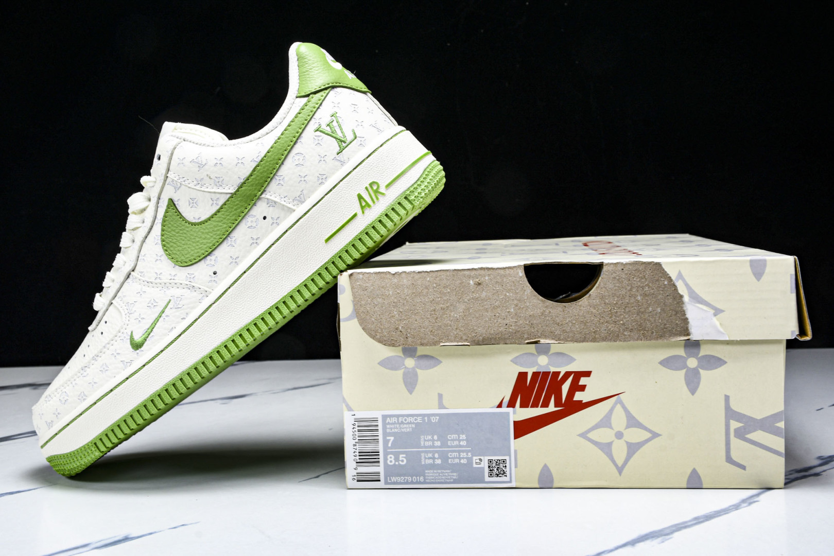 AF1 空军 尺码36-45

纯原版出品-Air Force 1'07 Low LV联名 白绿 空军一