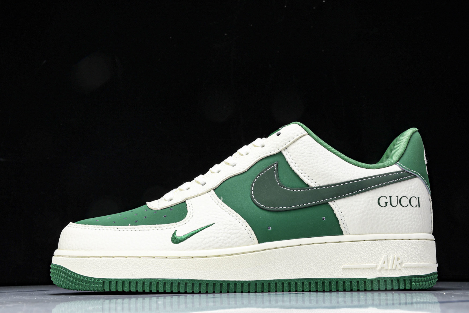 AF1 空军 尺码36-45

纯原版出品-Air Force 1'07 Low 古驰联名 米绿底 空军