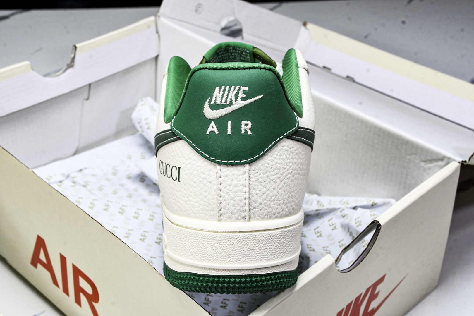 AF1 空军 尺码36-45

纯原版出品-Air Force 1'07 Low 古驰联名 米绿底 空军