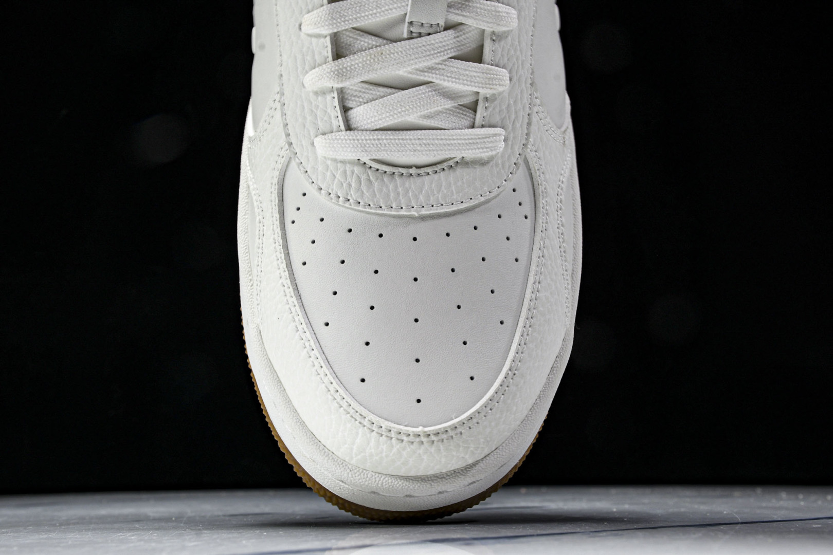 ALo yoga 尺码35-46

纯原版出品-ALo yoga Recover Mode Em 防滑耐