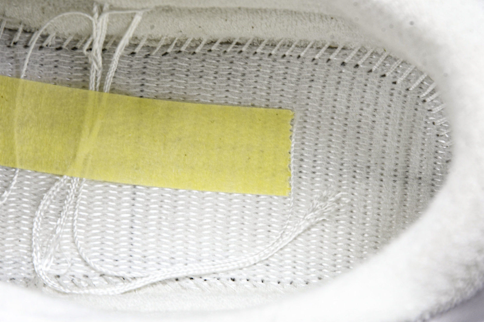 ALo yoga 尺码35-46

纯原版出品-ALo yoga Recover Mode Em 防滑耐