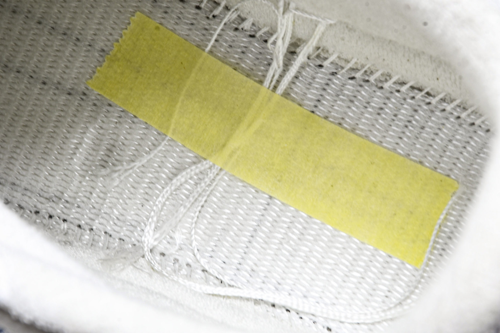 ALo yoga 尺码35-46

纯原版出品-ALo yoga Recover Mode Em 防滑耐