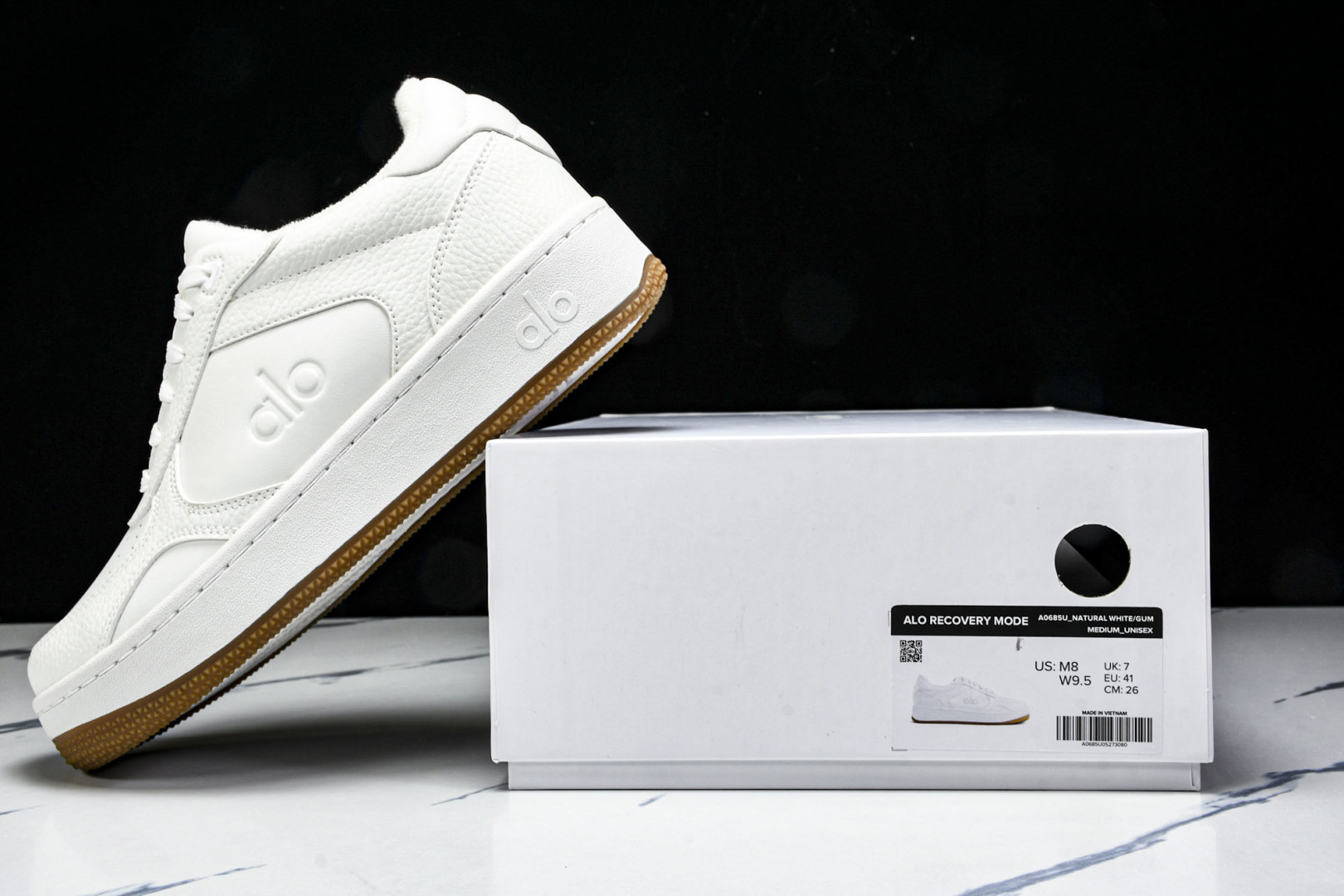 ALo yoga 尺码35-46

纯原版出品-ALo yoga Recover Mode Em 防滑耐