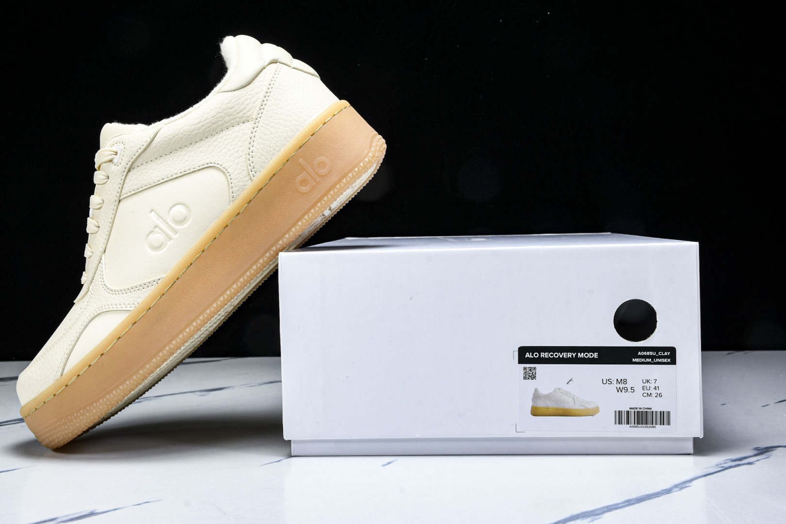 ALo yoga 尺码35-46

纯原版出品-ALo yoga Recover Mode Em 防滑耐