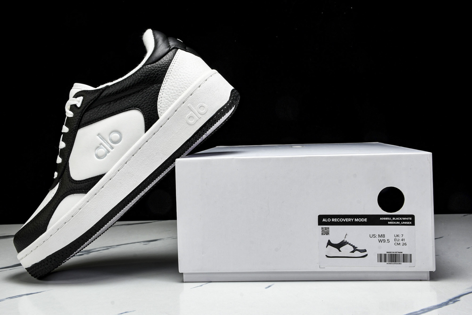 ALo yoga 尺码35-46

纯原版出品-ALo yoga Recover Mode Em 防滑耐