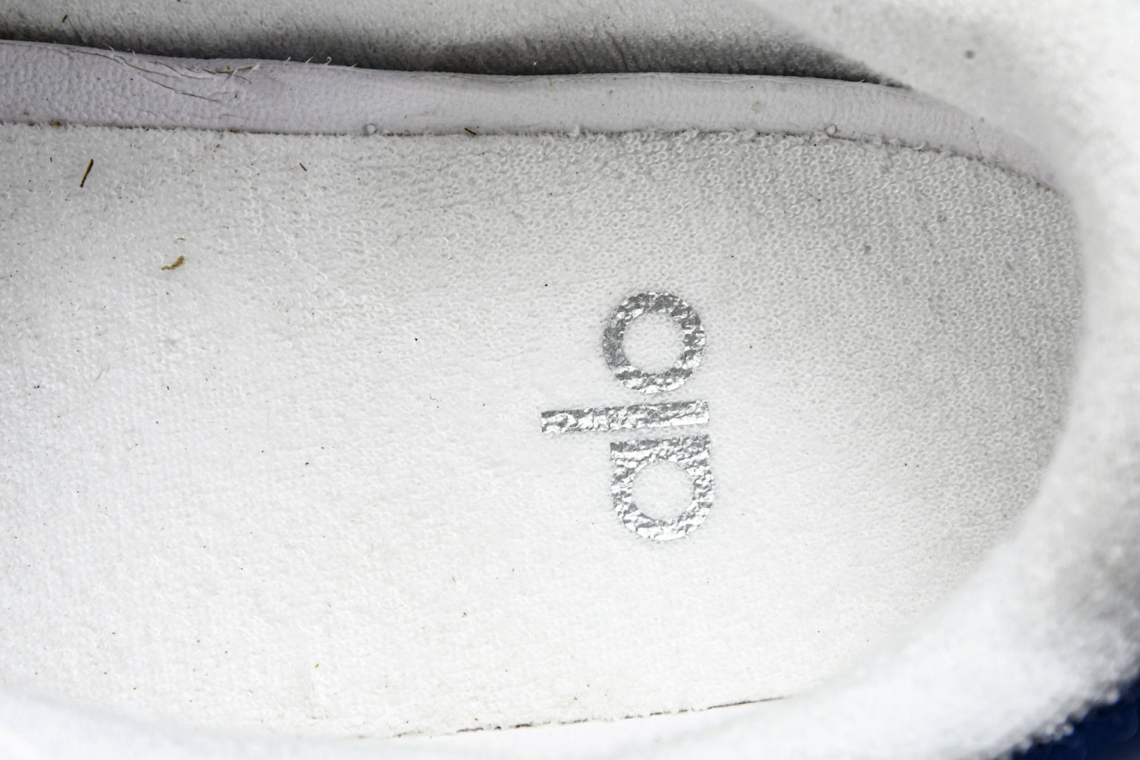 ALo yoga 尺码35-46

纯原版出品-ALo yoga Recover Mode Em 防滑耐