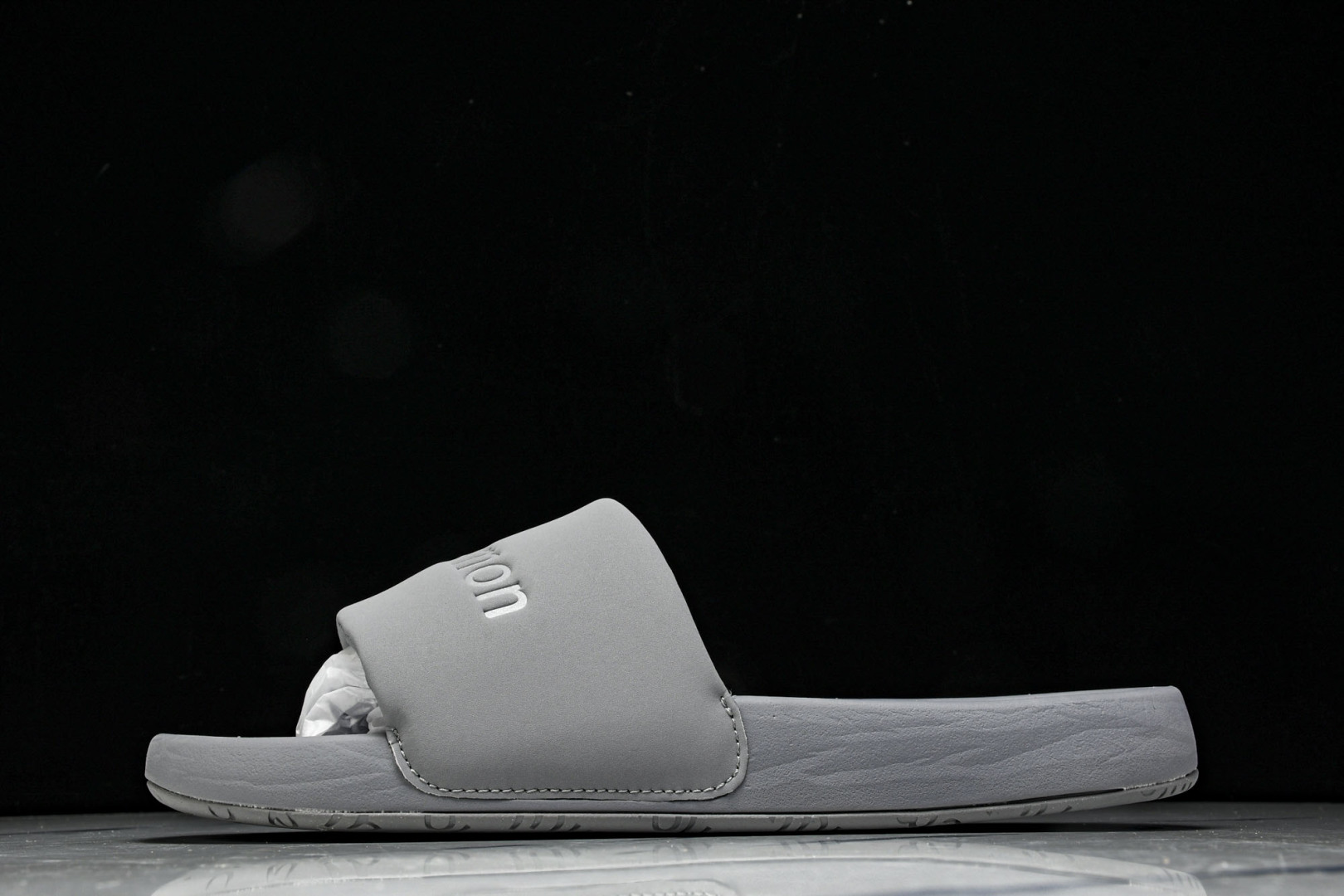 LULU 尺码35.5-48.5

纯原版出品-Lululemon Restfeel Slide 灰色 