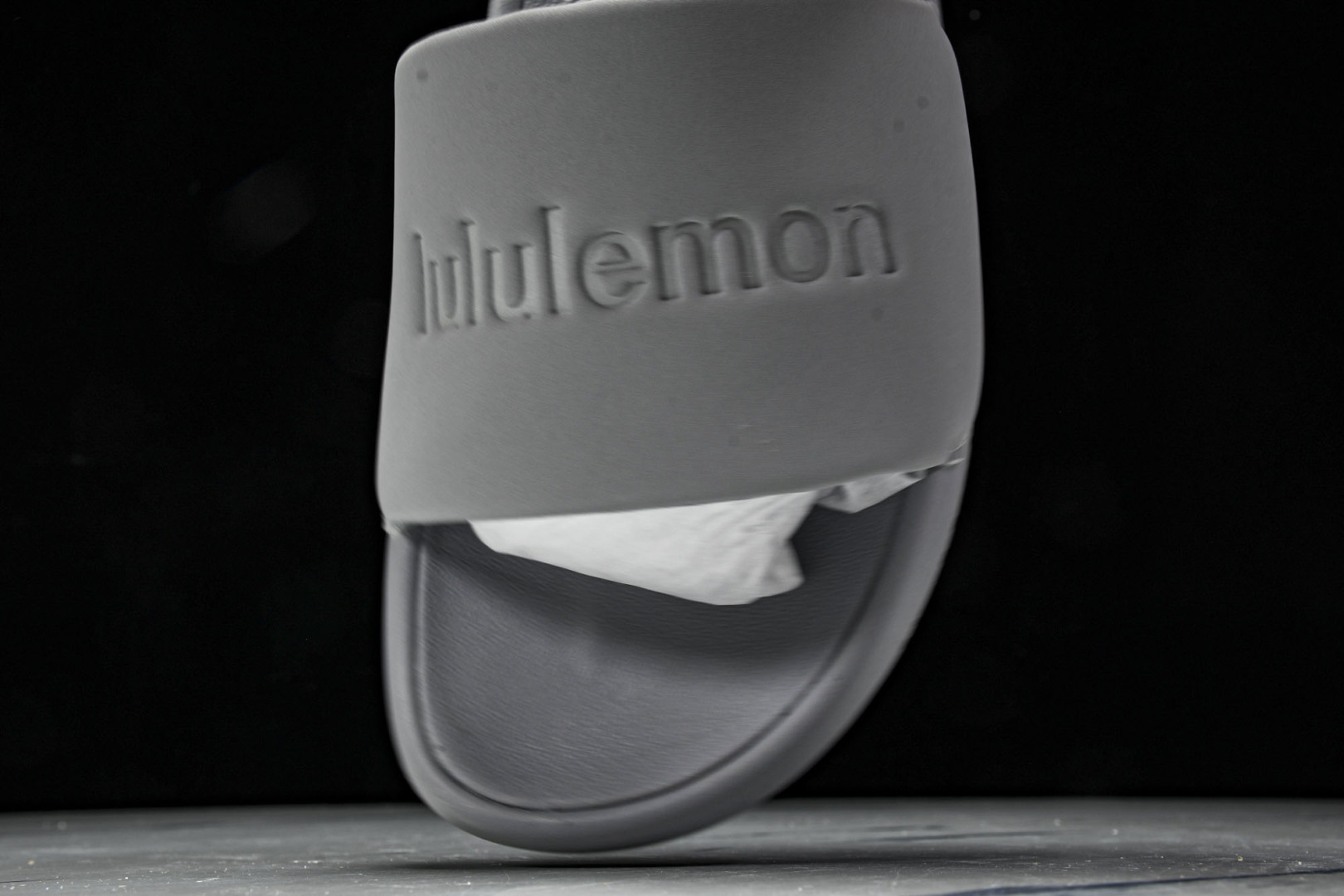 LULU 尺码35.5-48.5

纯原版出品-Lululemon Restfeel Slide 灰色 