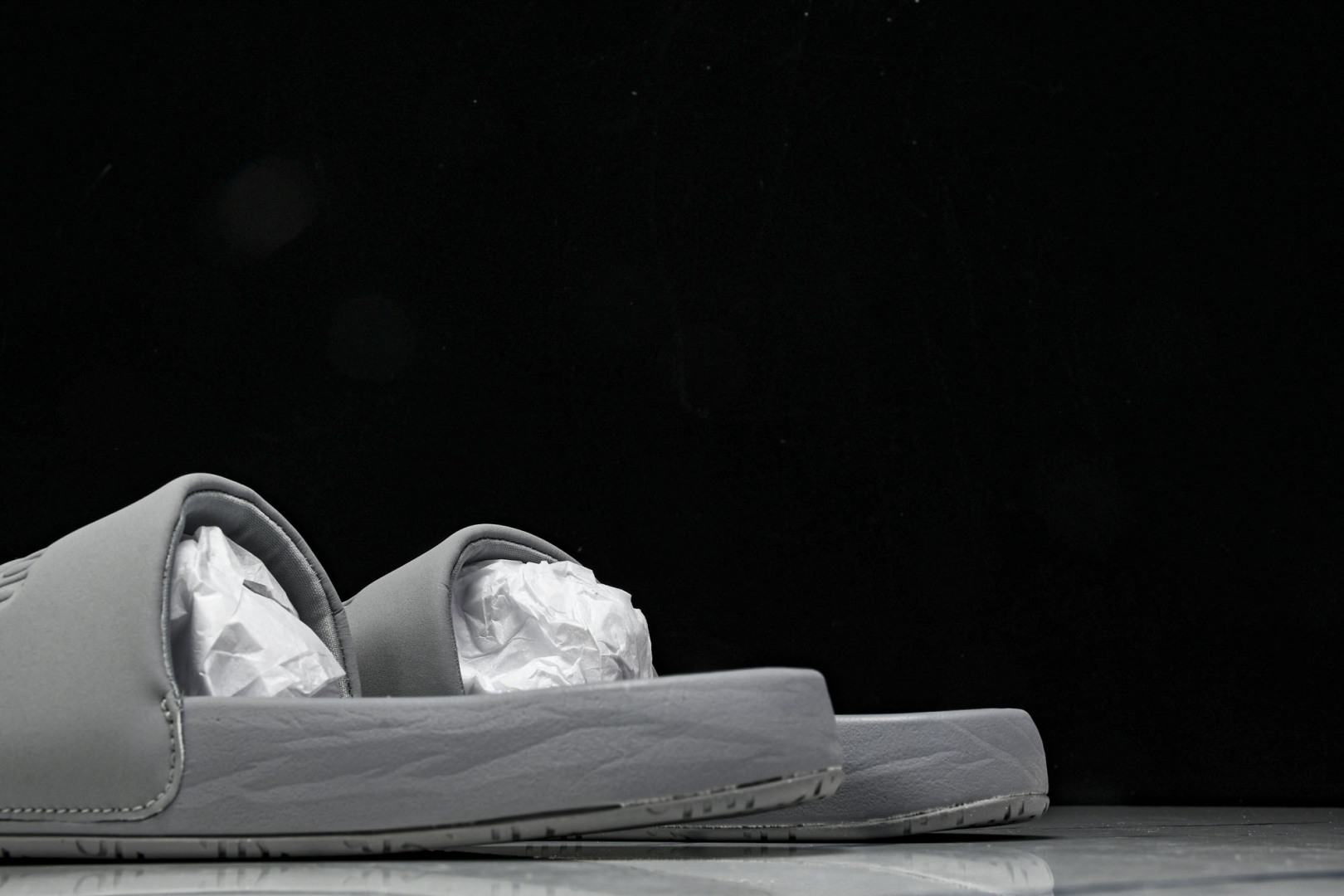 LULU 尺码35.5-48.5

纯原版出品-Lululemon Restfeel Slide 灰色 