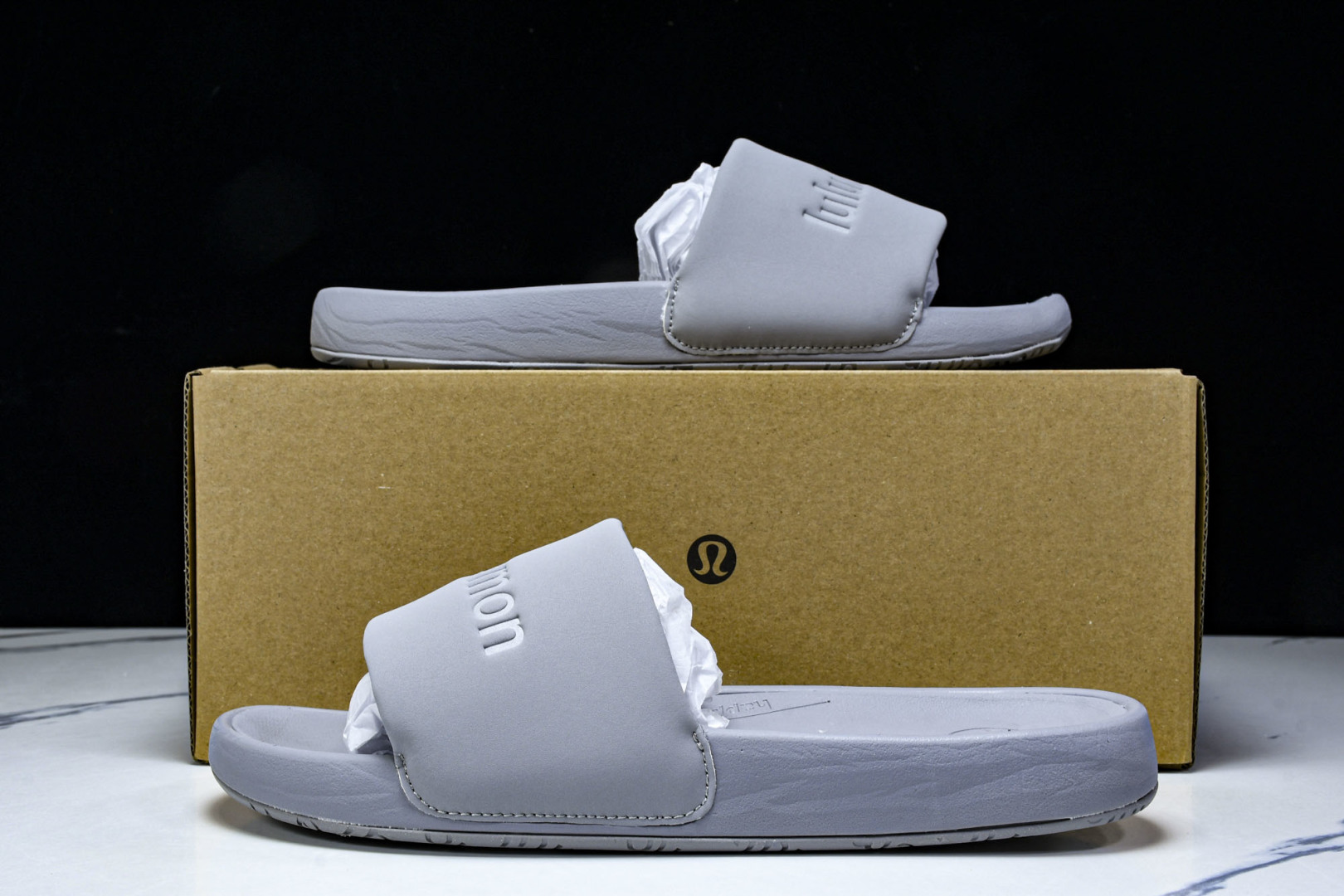 LULU 尺码35.5-48.5

纯原版出品-Lululemon Restfeel Slide 灰色 