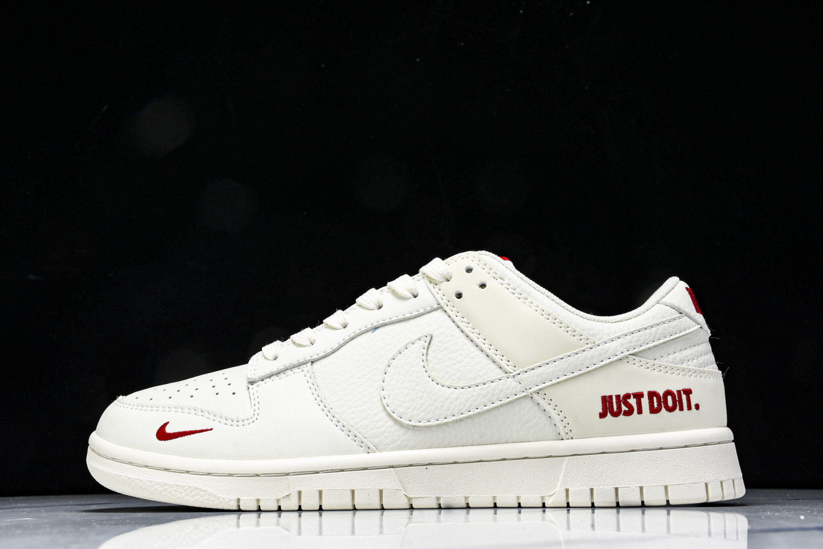 Dunk 尺码36-45

纯原版出品-SB Dunk Low Just do it 周年高端定制 低帮